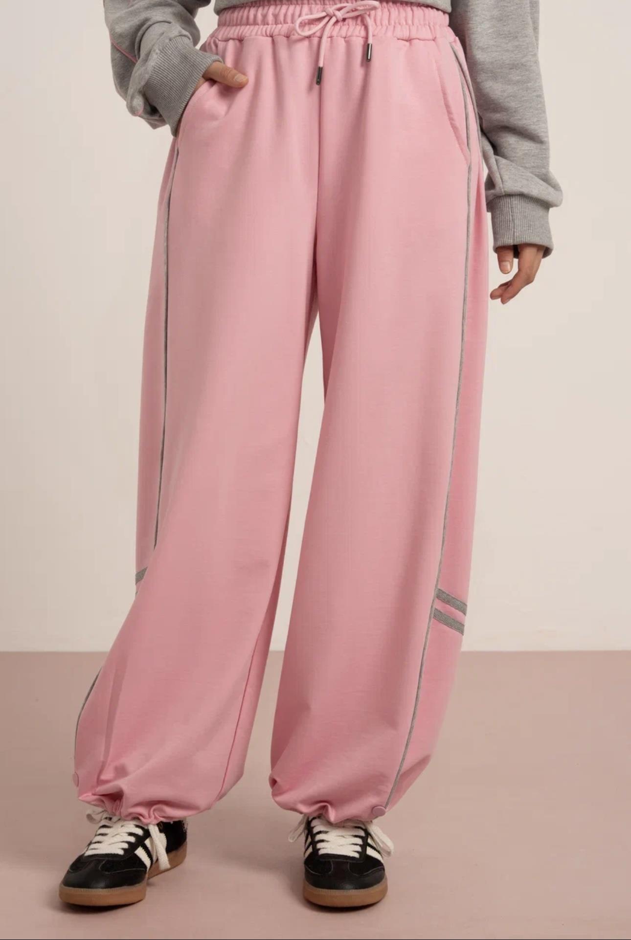 PAÇASI BÜZÜLEBİLİR İKİ İPLİK EŞOFMAN ALTI PEMBE