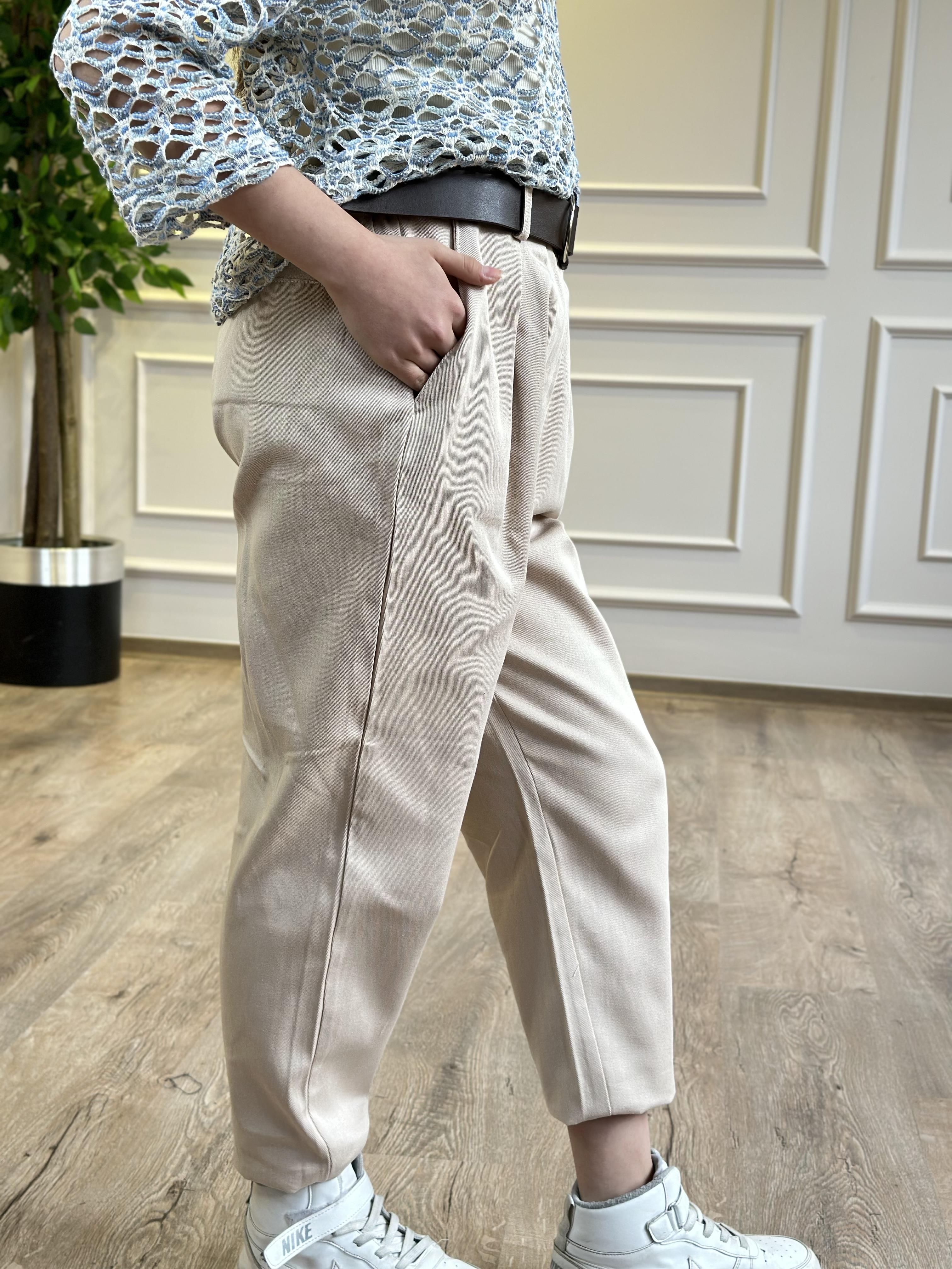 BEJ KEMERLİ HAVUÇ PANTOLON