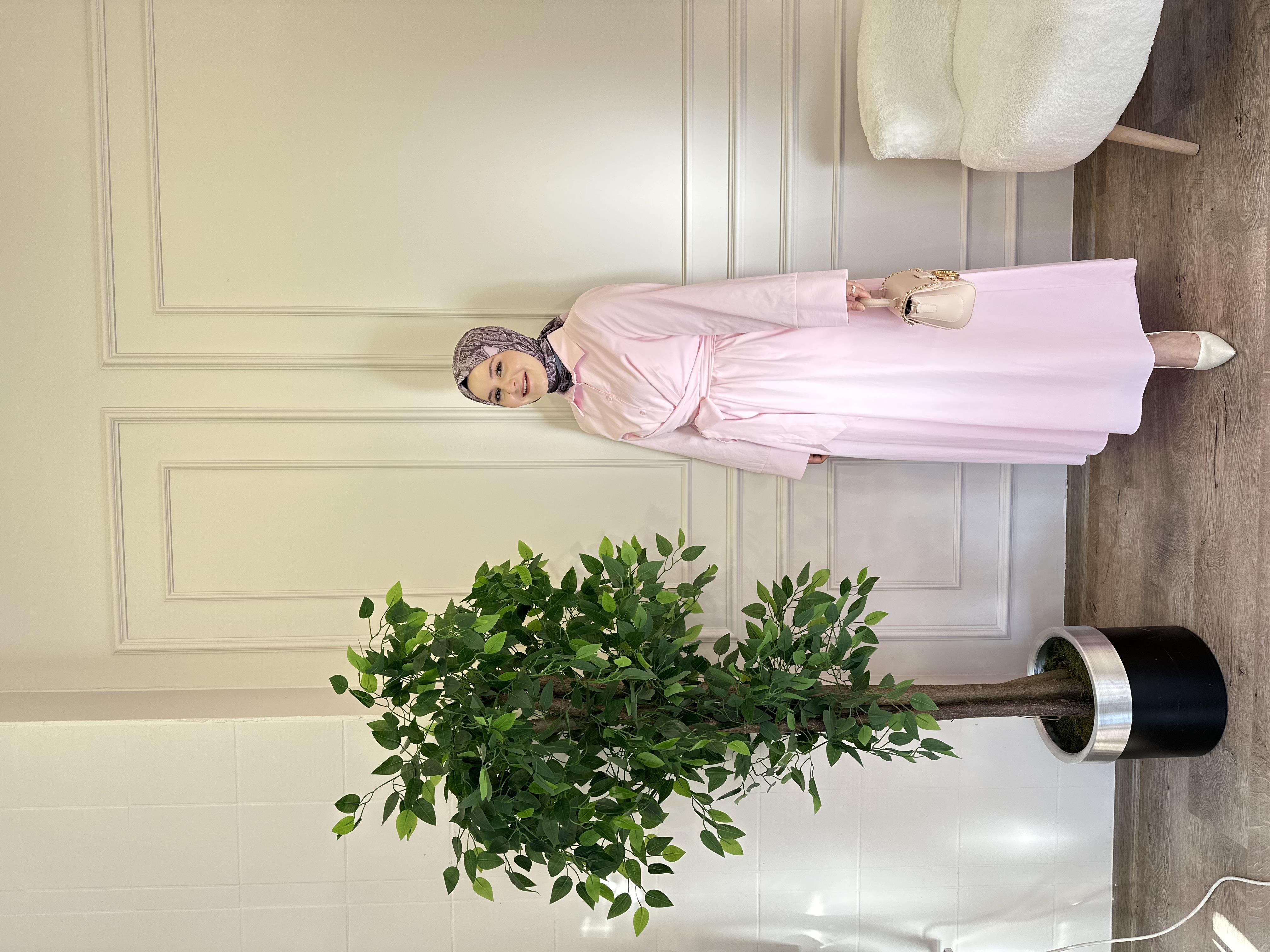 BELDEN BAĞLAMALI PEMBE GÖMLEK ELBİSE