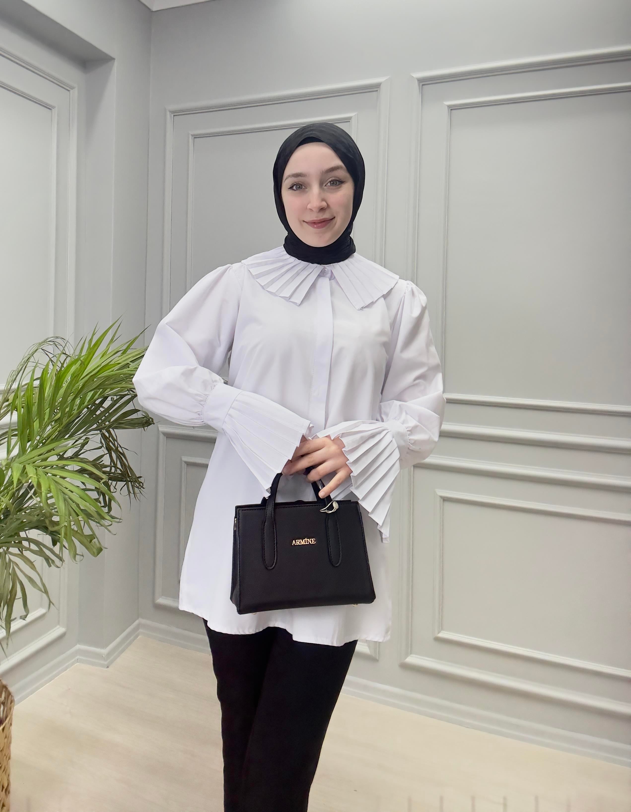 Beyaz Pilise Kol Gömlek