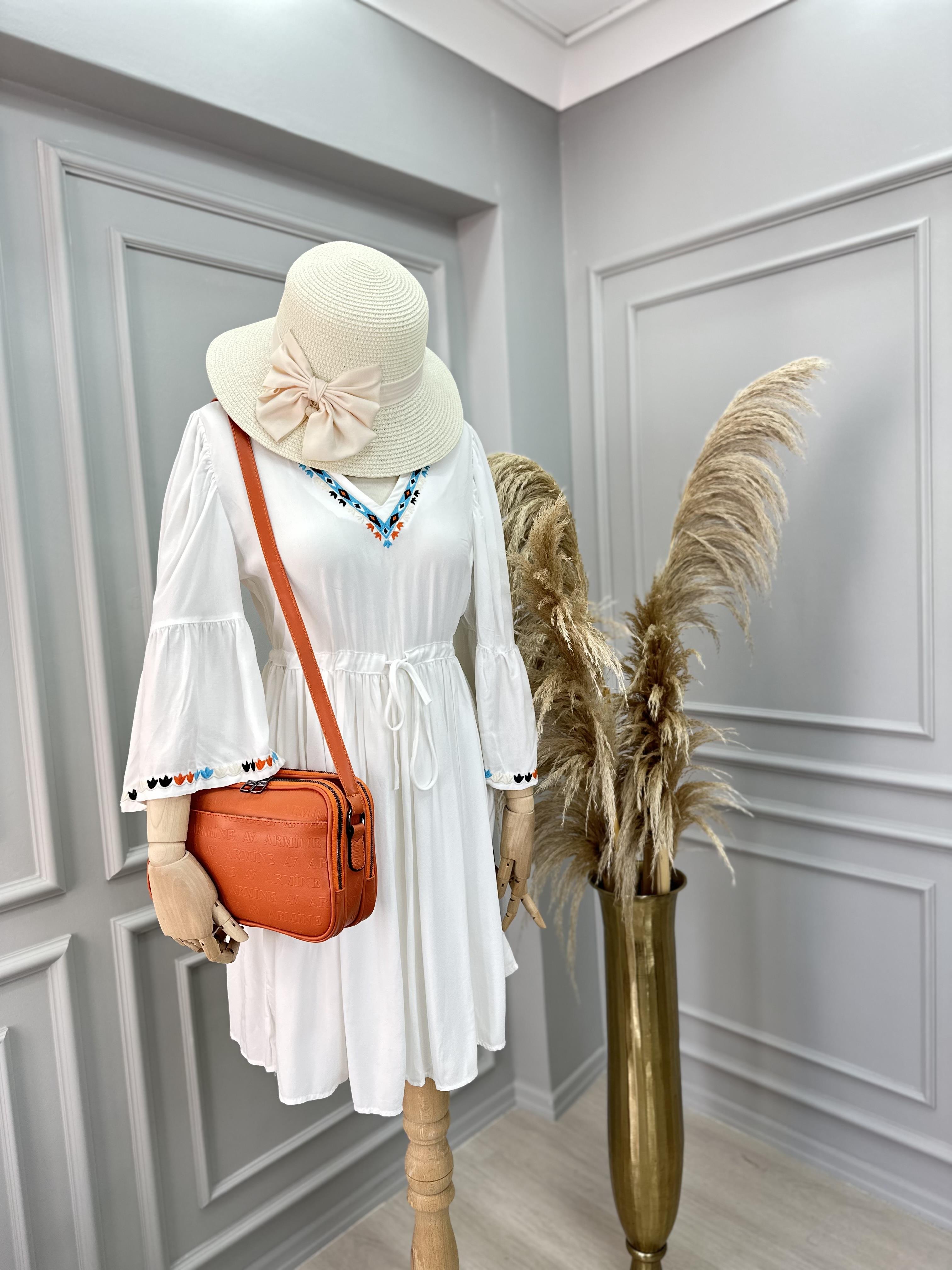 BEYAZ VİSKON ELBİSE 