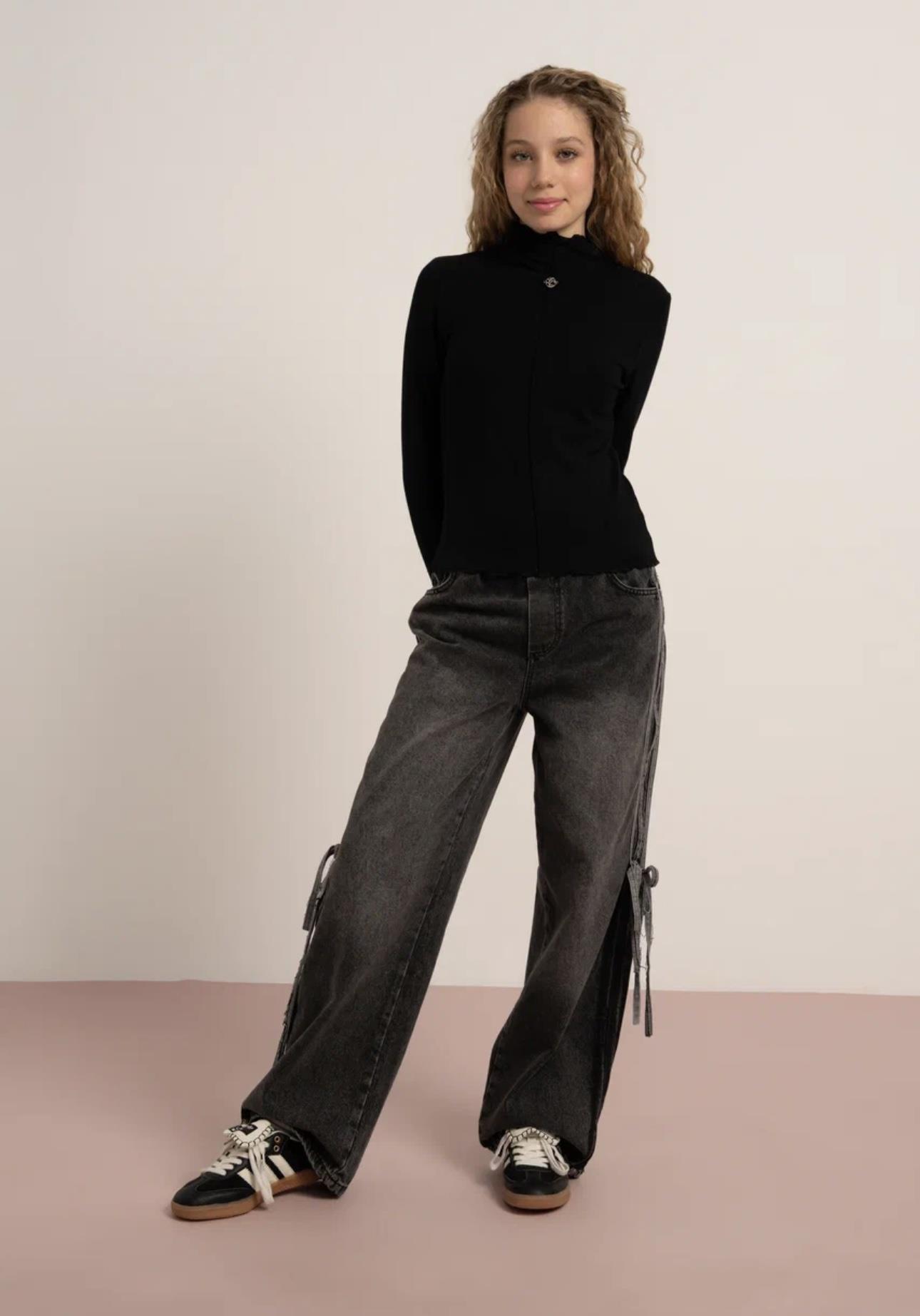 BUZİ KUMAŞ NERVÜRLÜ BADİ SİYAH