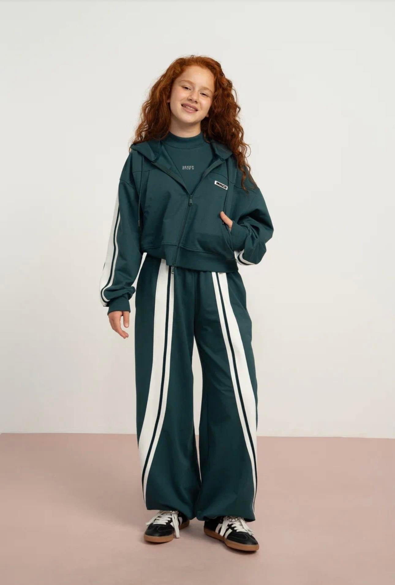 FERMUARLI KAPÜŞONLU EŞOFMAN TAKIMI PETROL YEŞİLİ