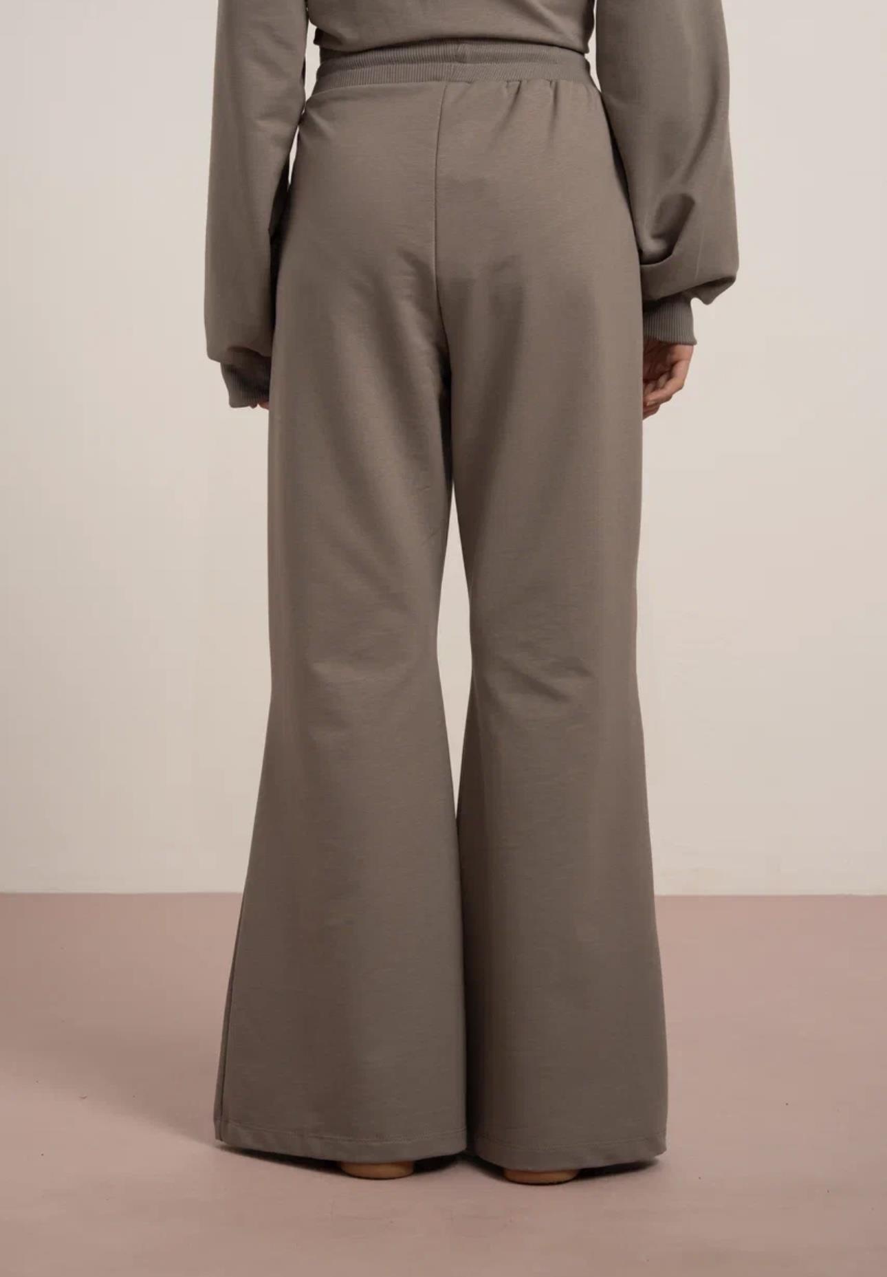 İSPANYOL PAÇA EŞOFMAN ALTI FÜME