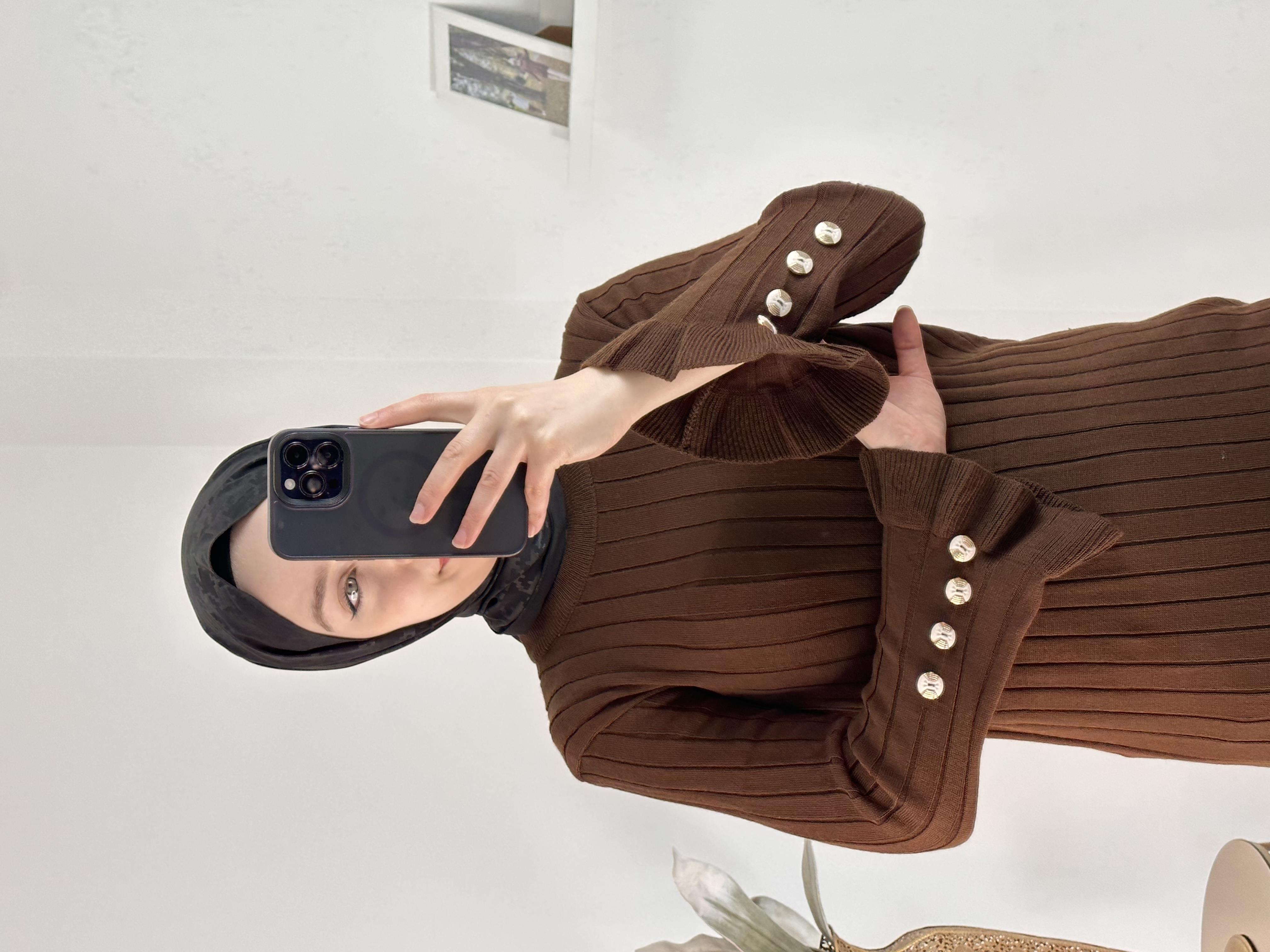 Kahverengi Triko Elbise