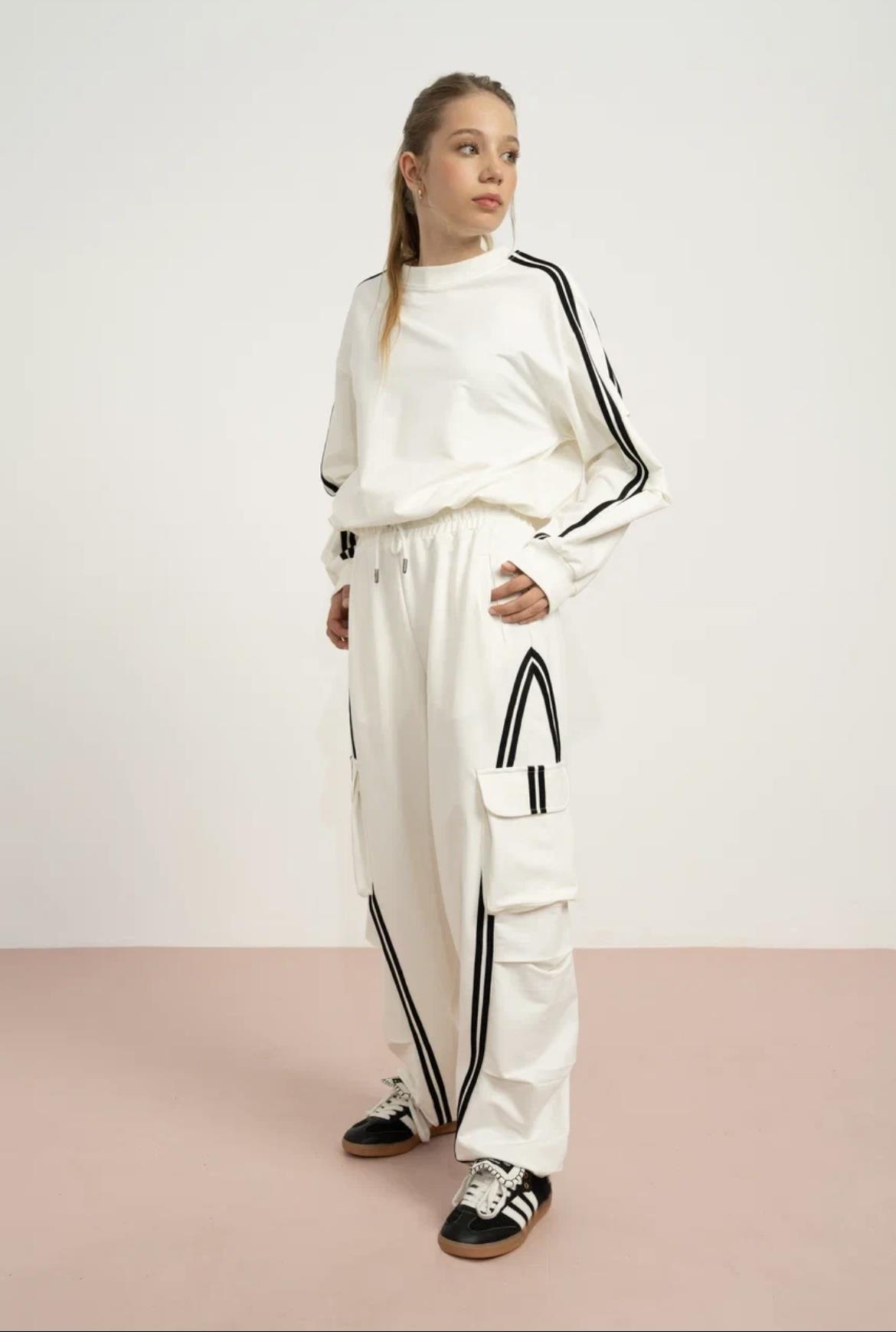 KARGO CEPLİ OVERSİZE EŞOFMAN TAKIMI EKRU