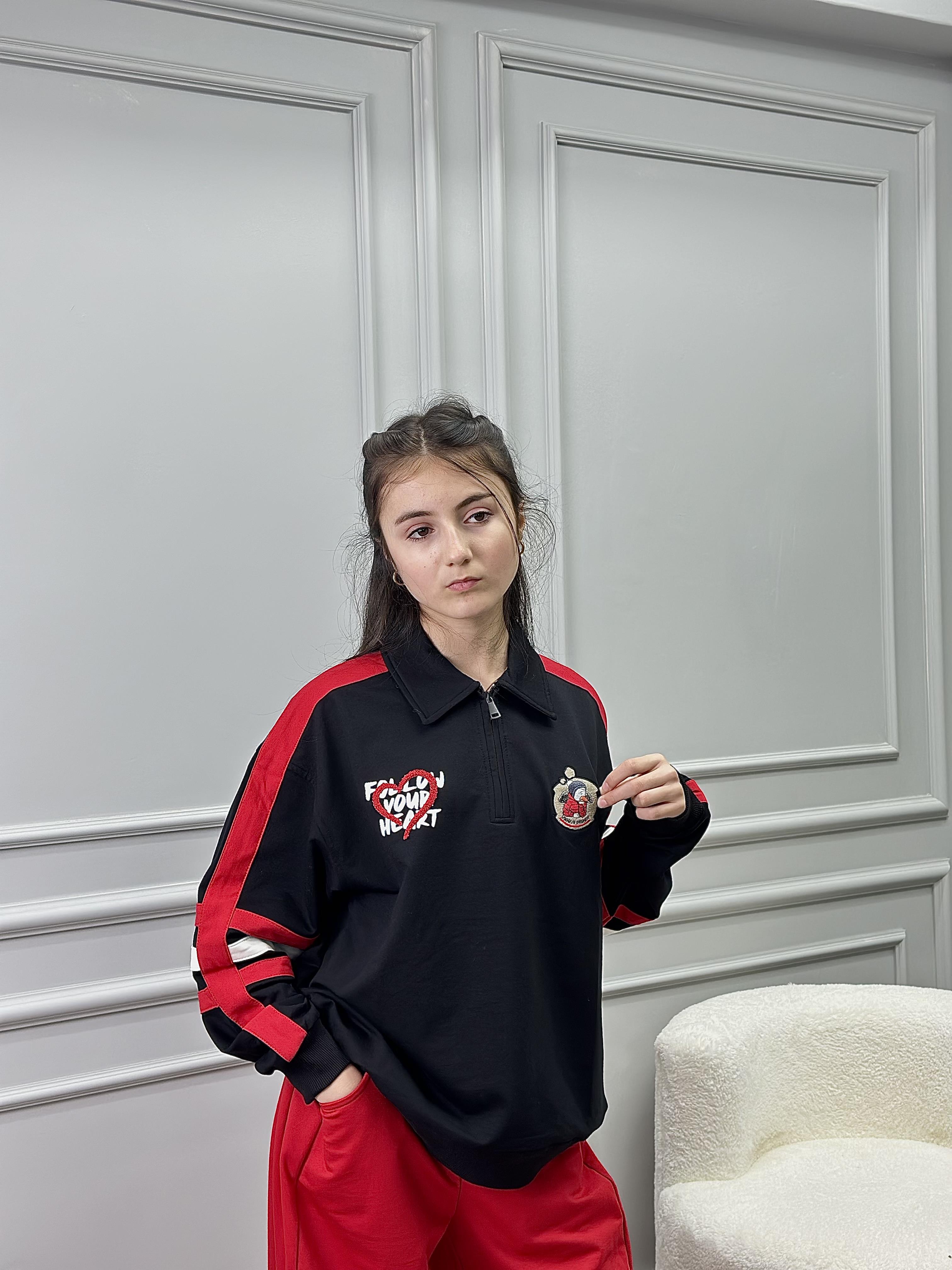 KIRMIZI ÇİZGİLİ FERMUARLI SWEATSHIRT