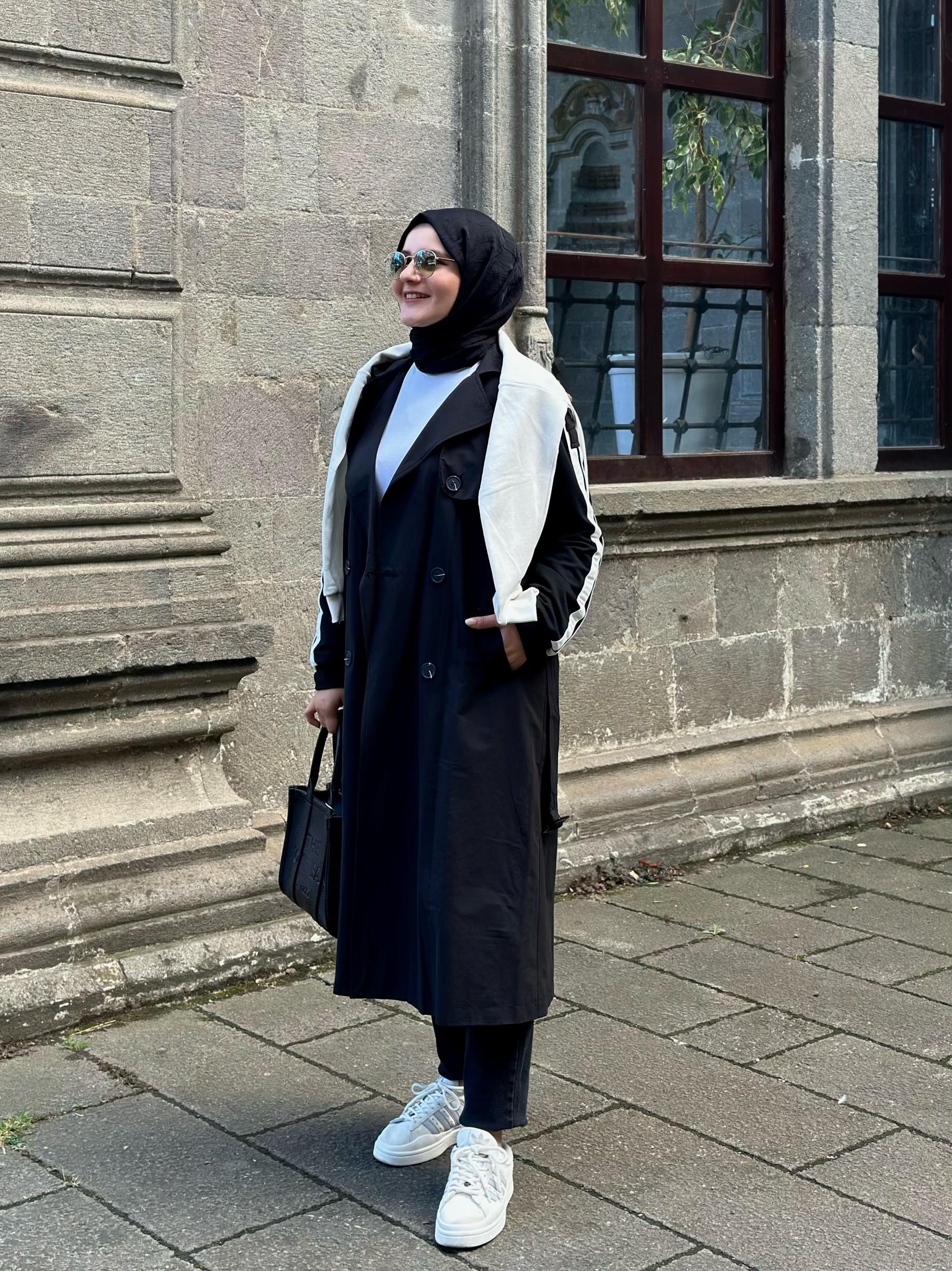 KOLU ŞERİTLİ TRENÇKOT 