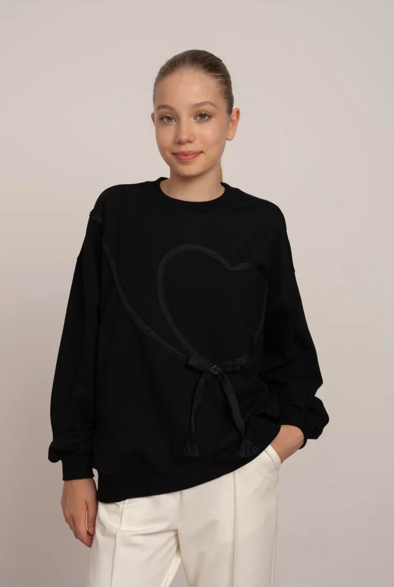 ÖN BAĞCIK DETAYLI SWEATSHİRT SİYAH