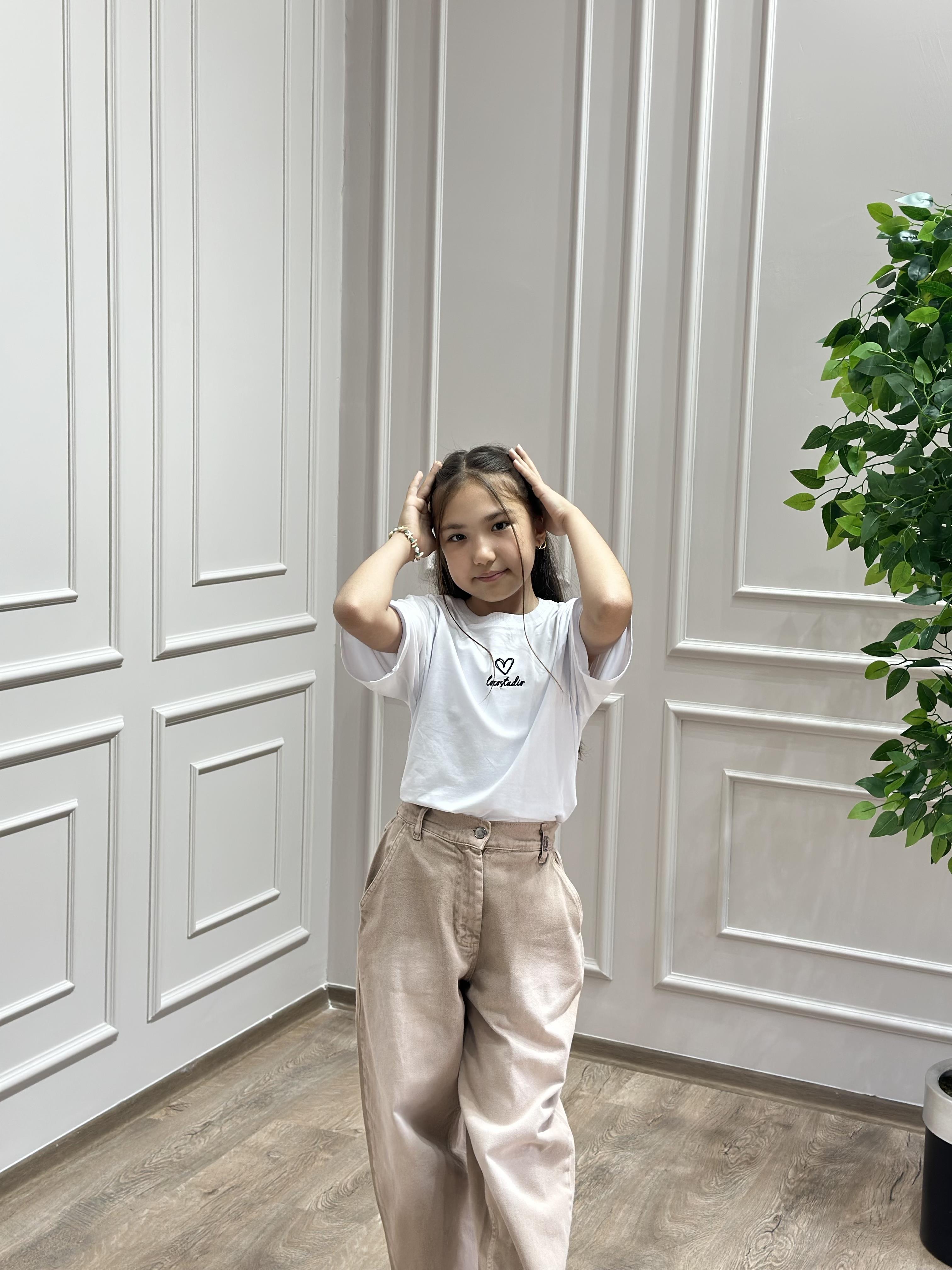 OVERSİZE BEYAZ TİŞÖRT