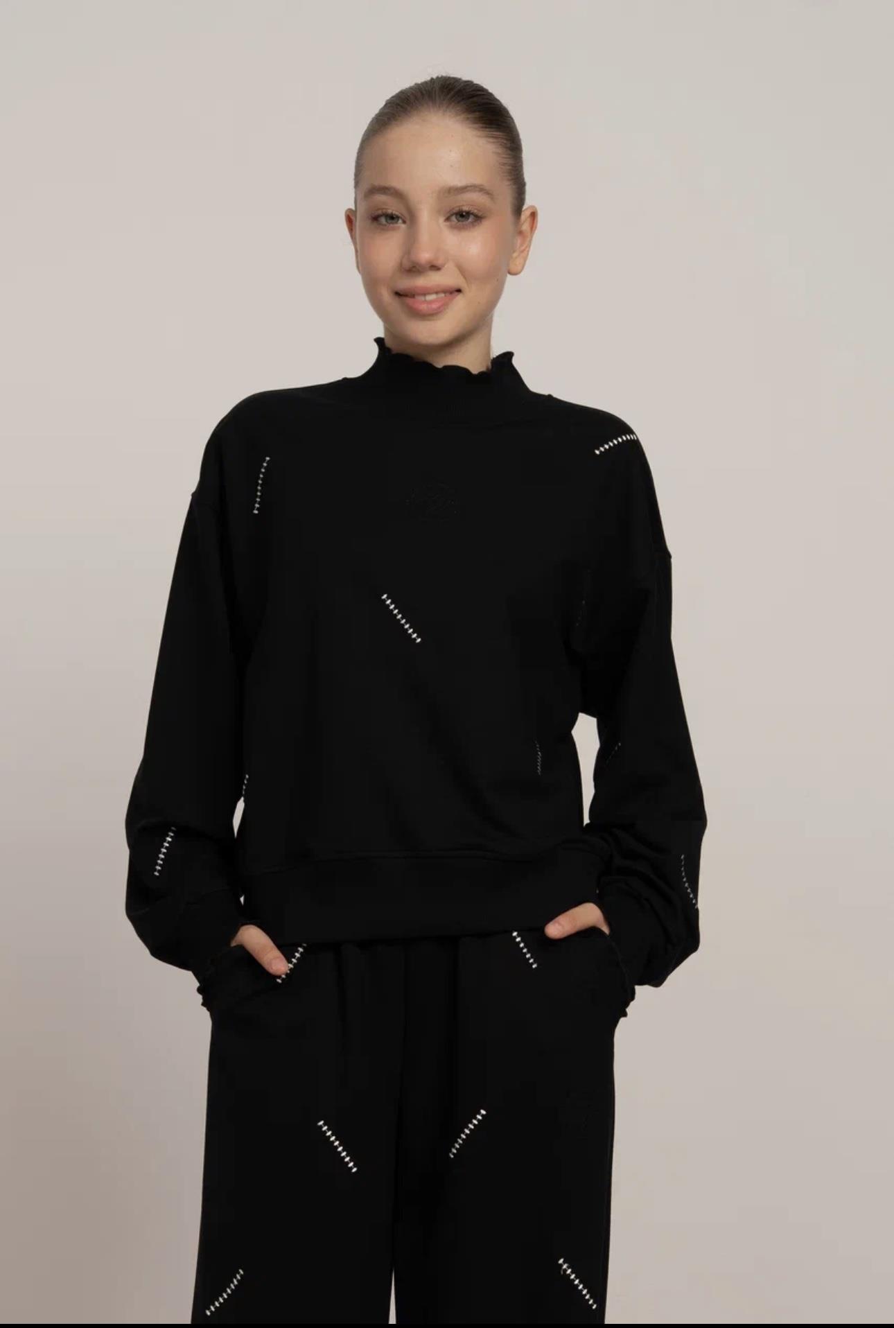 OVERSİZE İŞLEMELİ BOL PAÇA TAKIM SİYAH