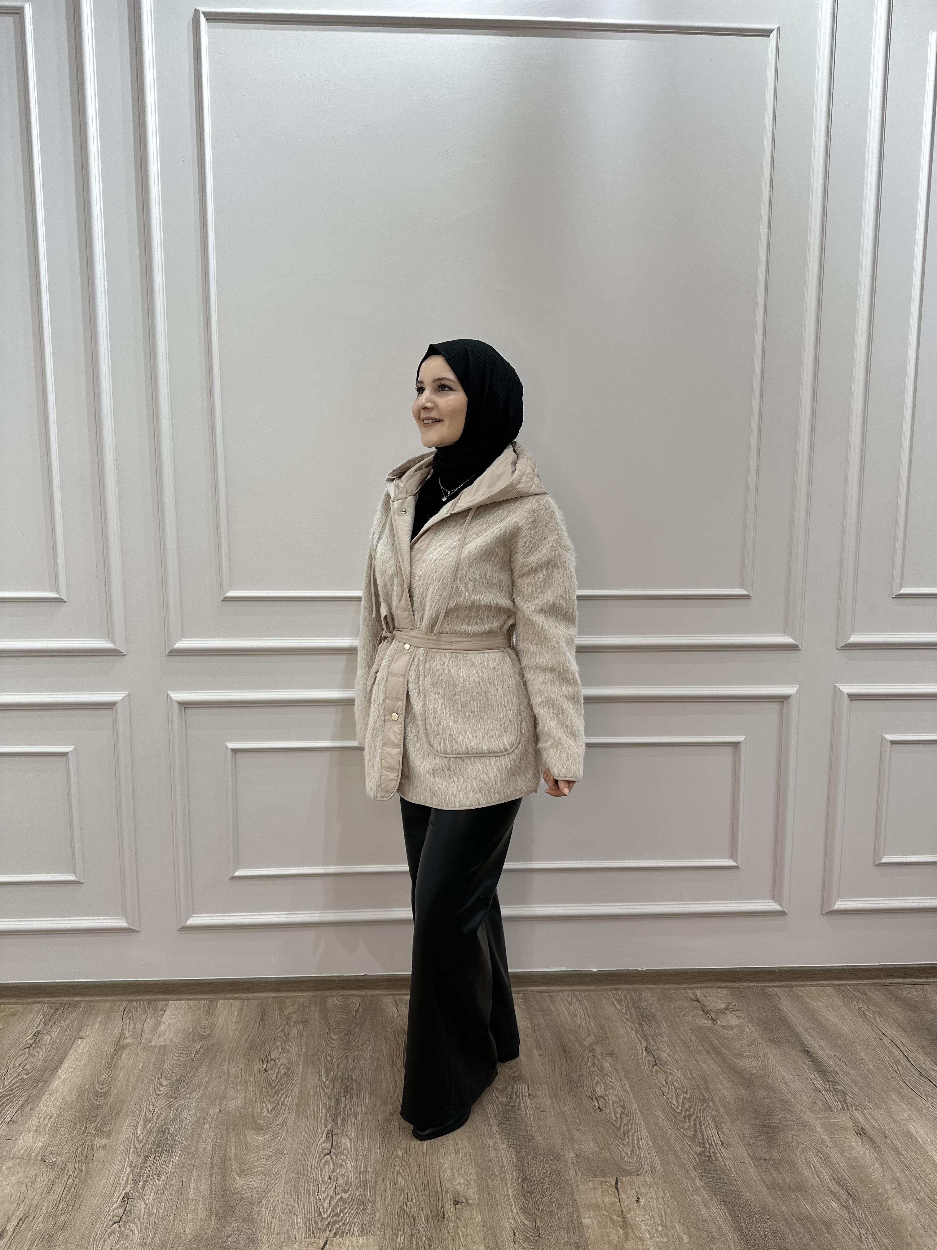 OWERSİZE  BEJ PELUŞ CEKET 