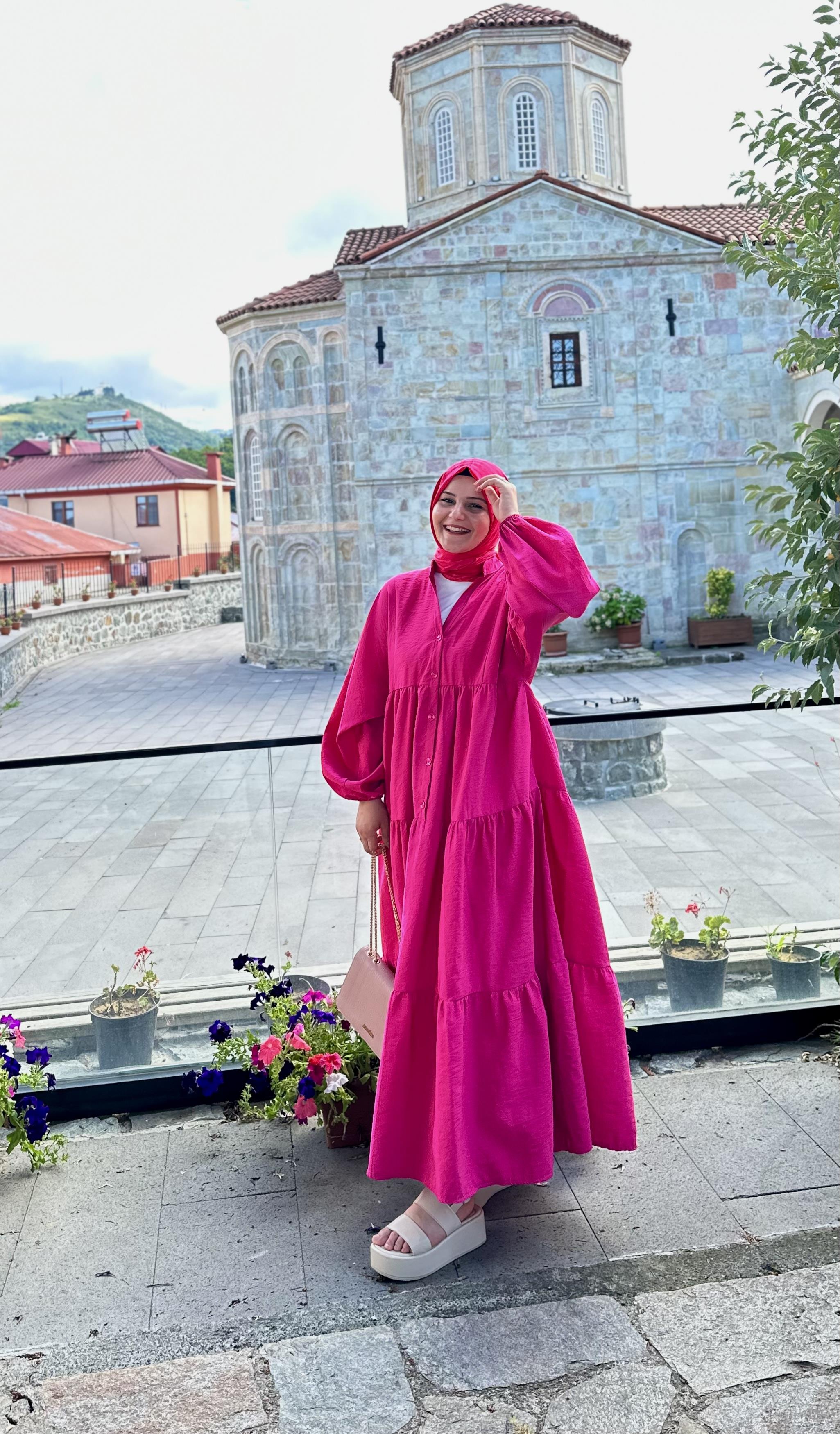 SALAŞ PEMBE ELBİSE