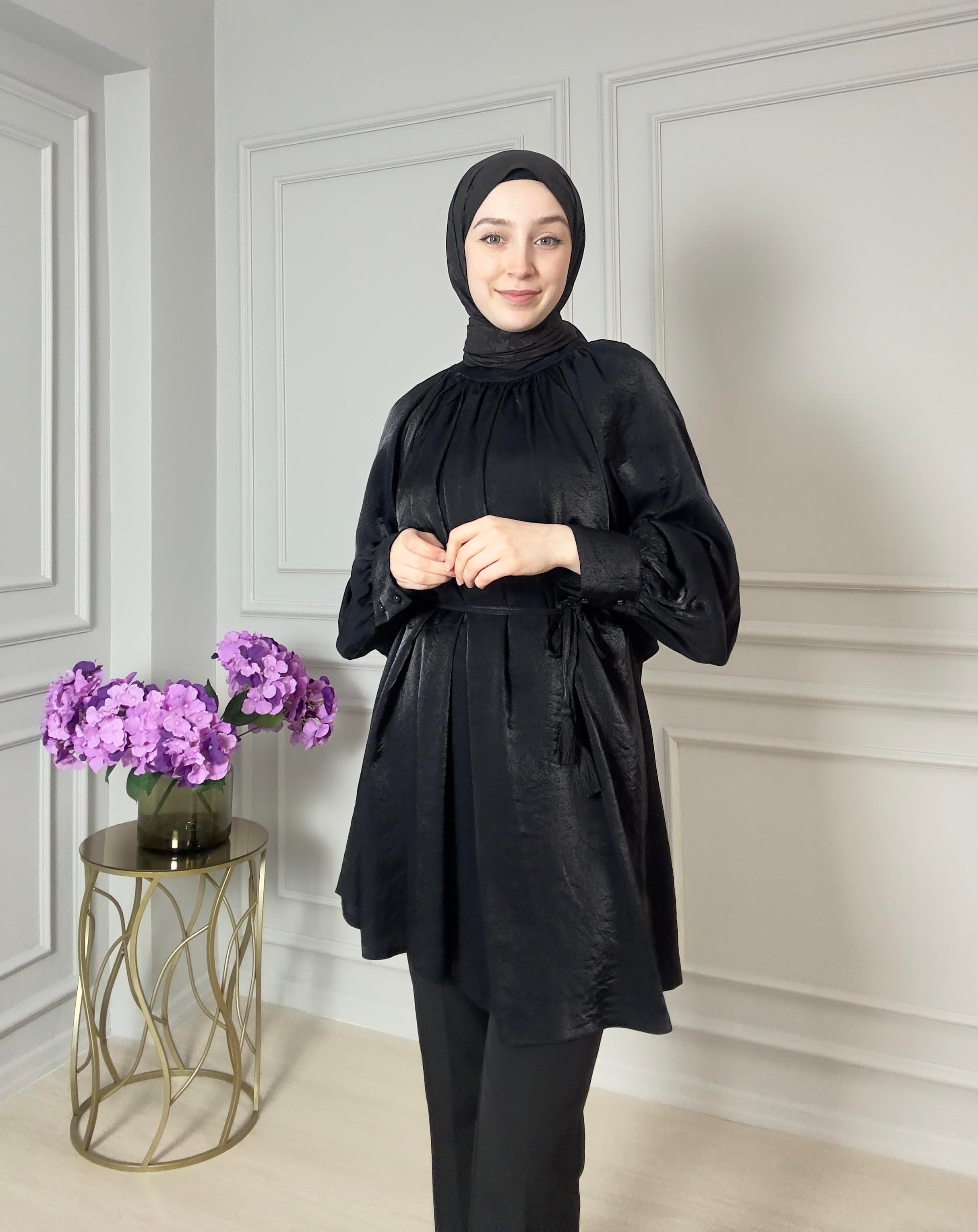 Siyah Pırıltılı Gömlek