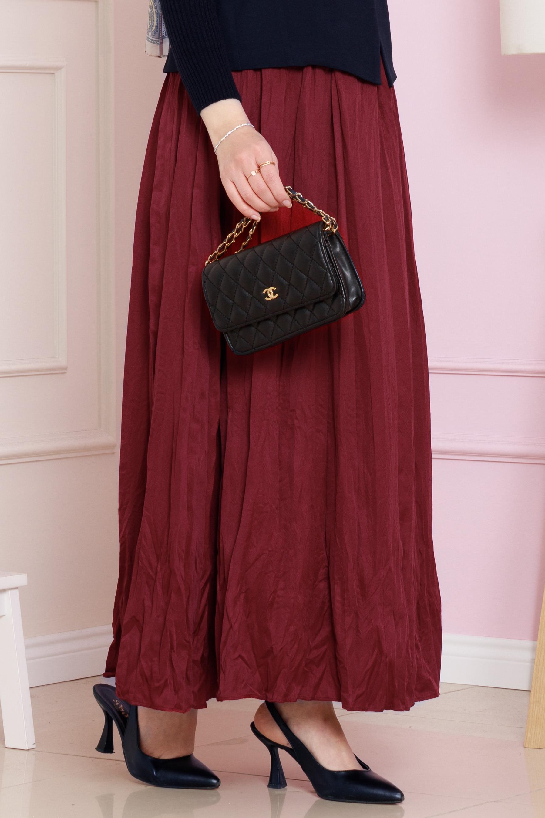 Pleated Skirt with Stretch Waist - claret red color