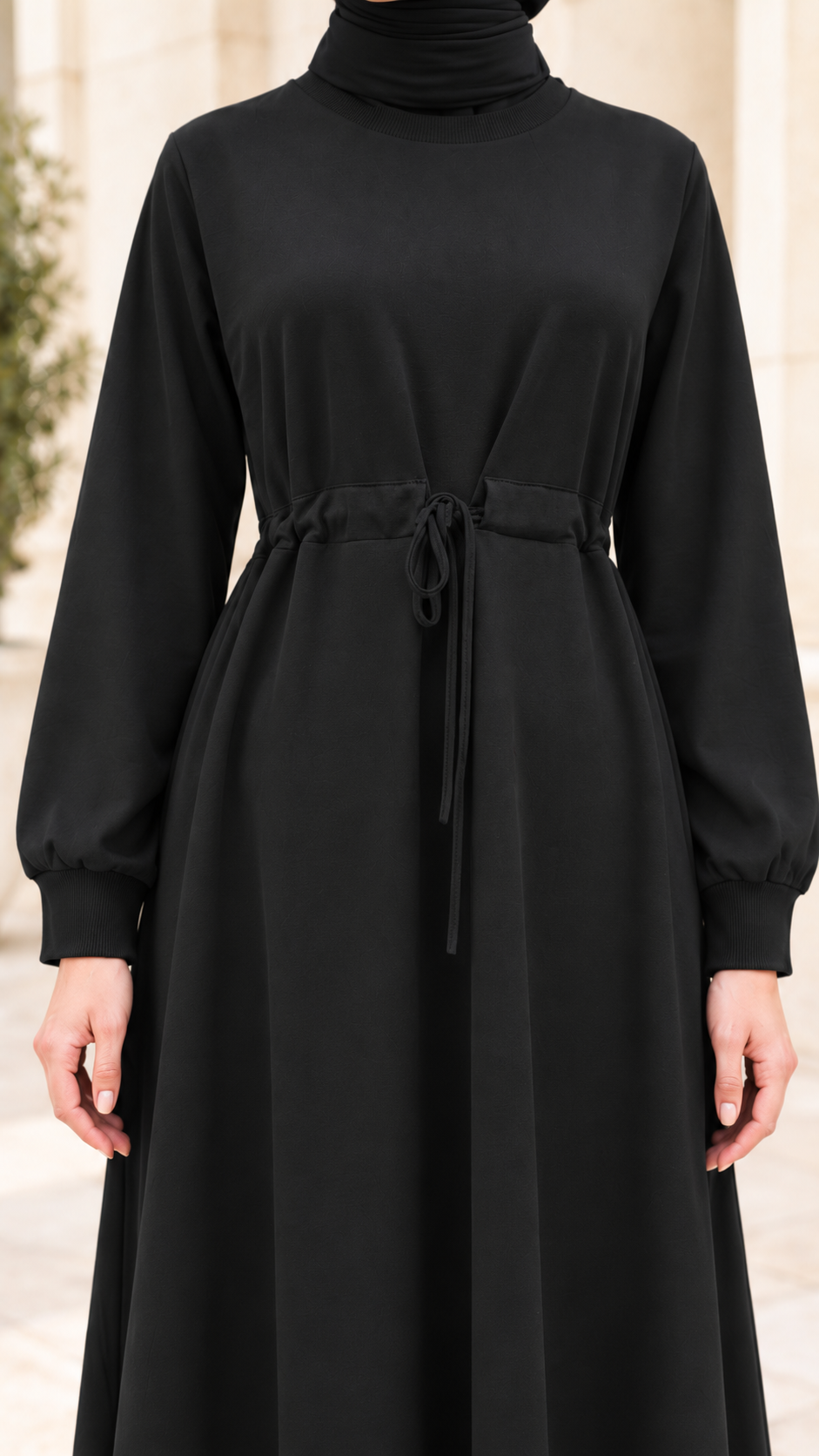 Dress with belt at the waist - Black Color