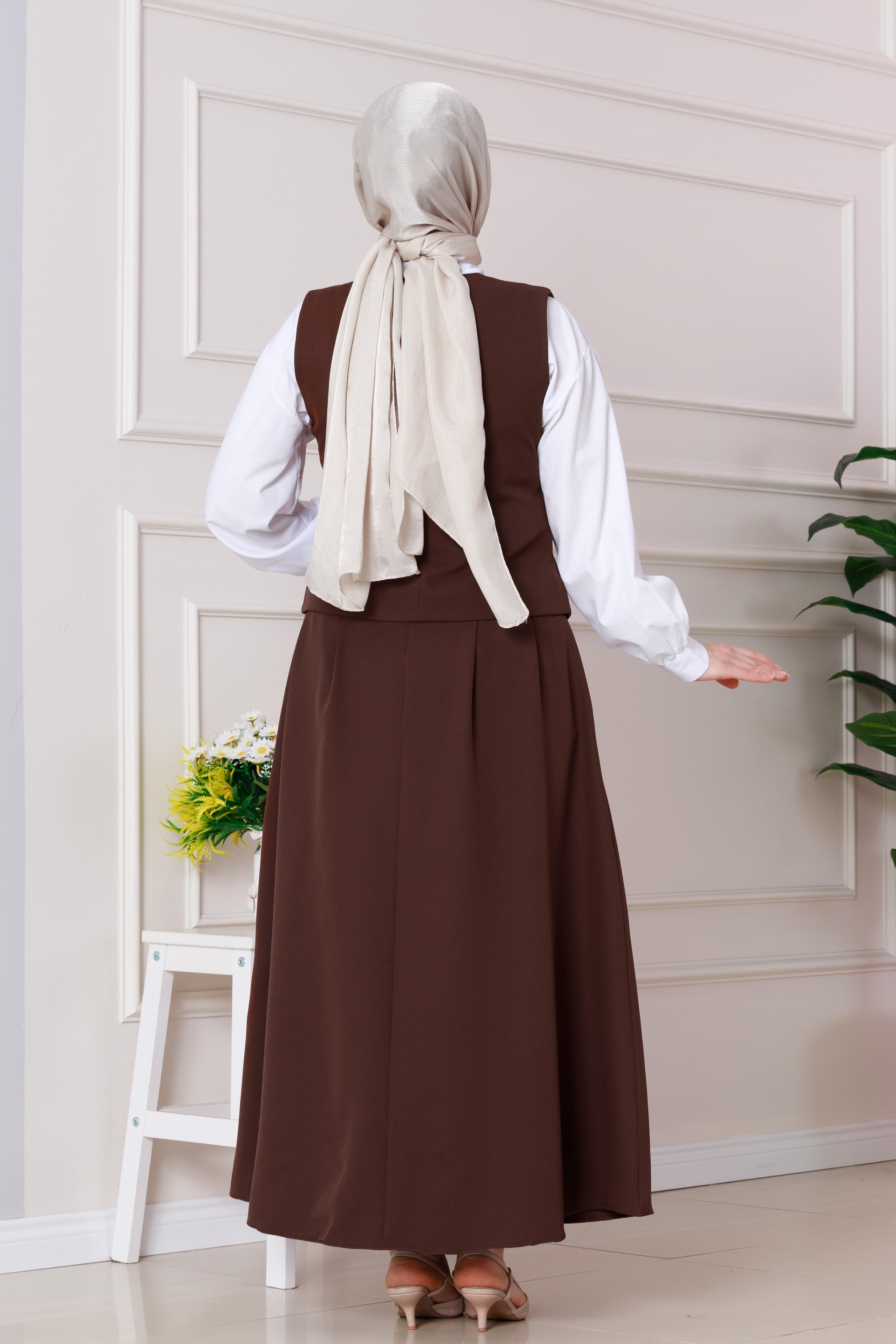 طقم سترة وتنورة - لون بني 