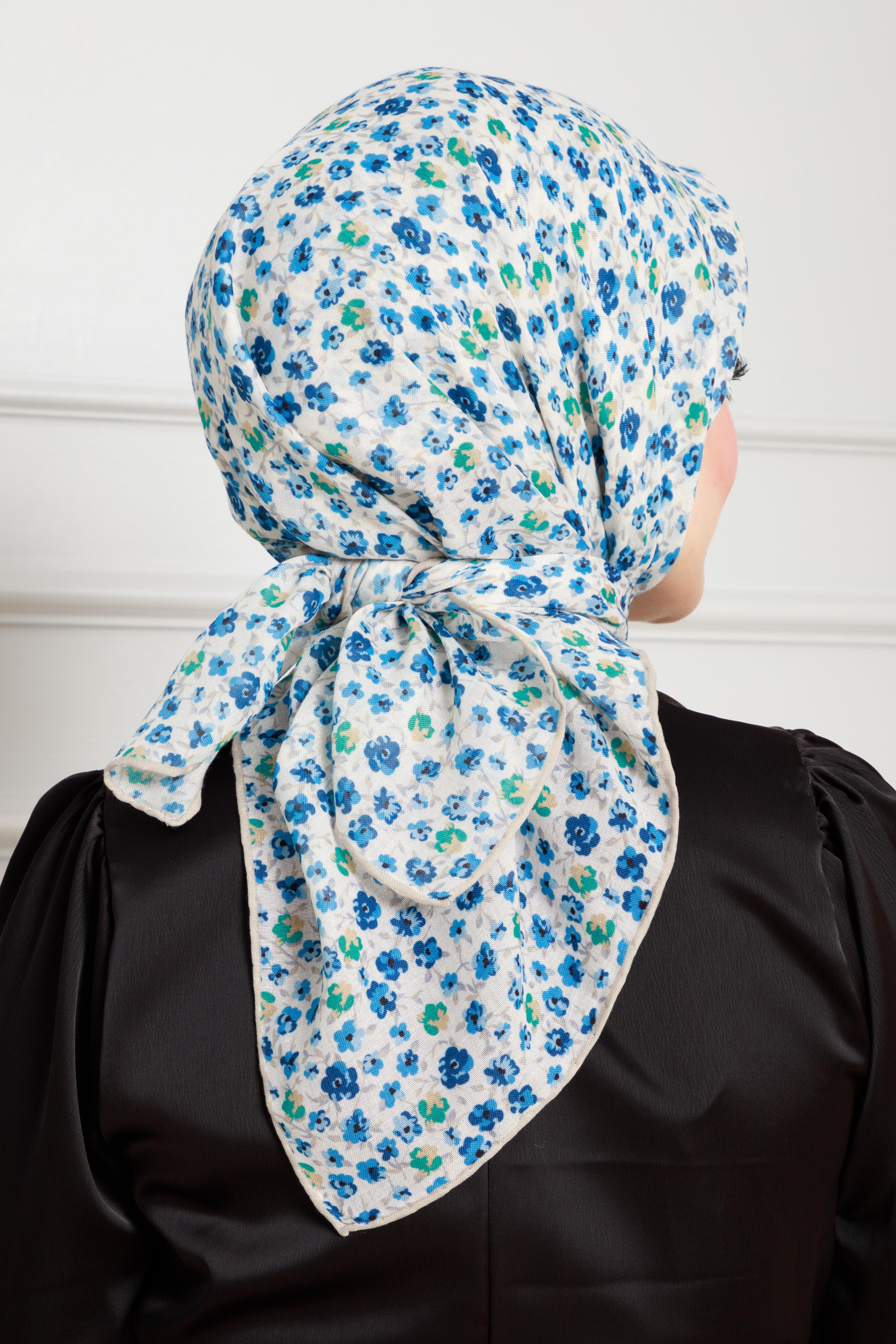 Floral Pattern Cotton Scarf-bleu color