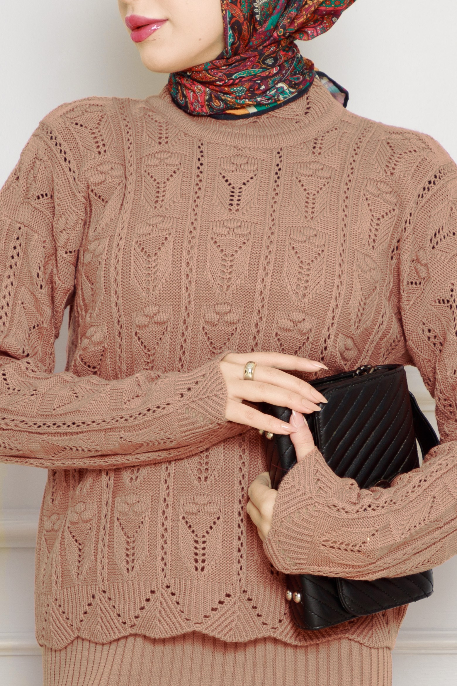 Embroidered knitted sweater Set -  Milky coffee color 