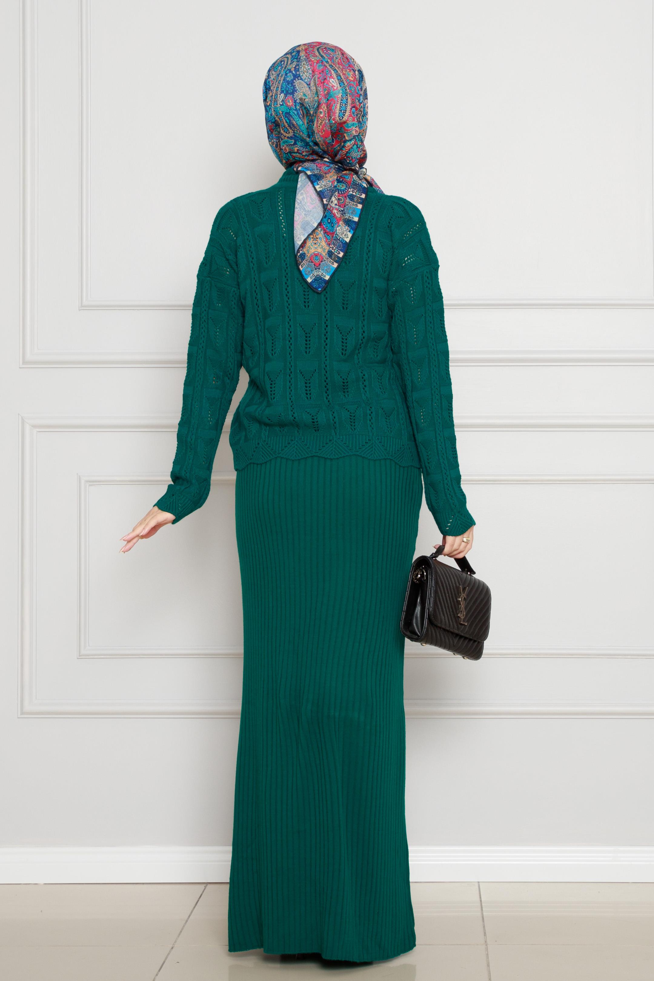 Embroidered Lace Skirt and sweater Knit Set- emerald green color