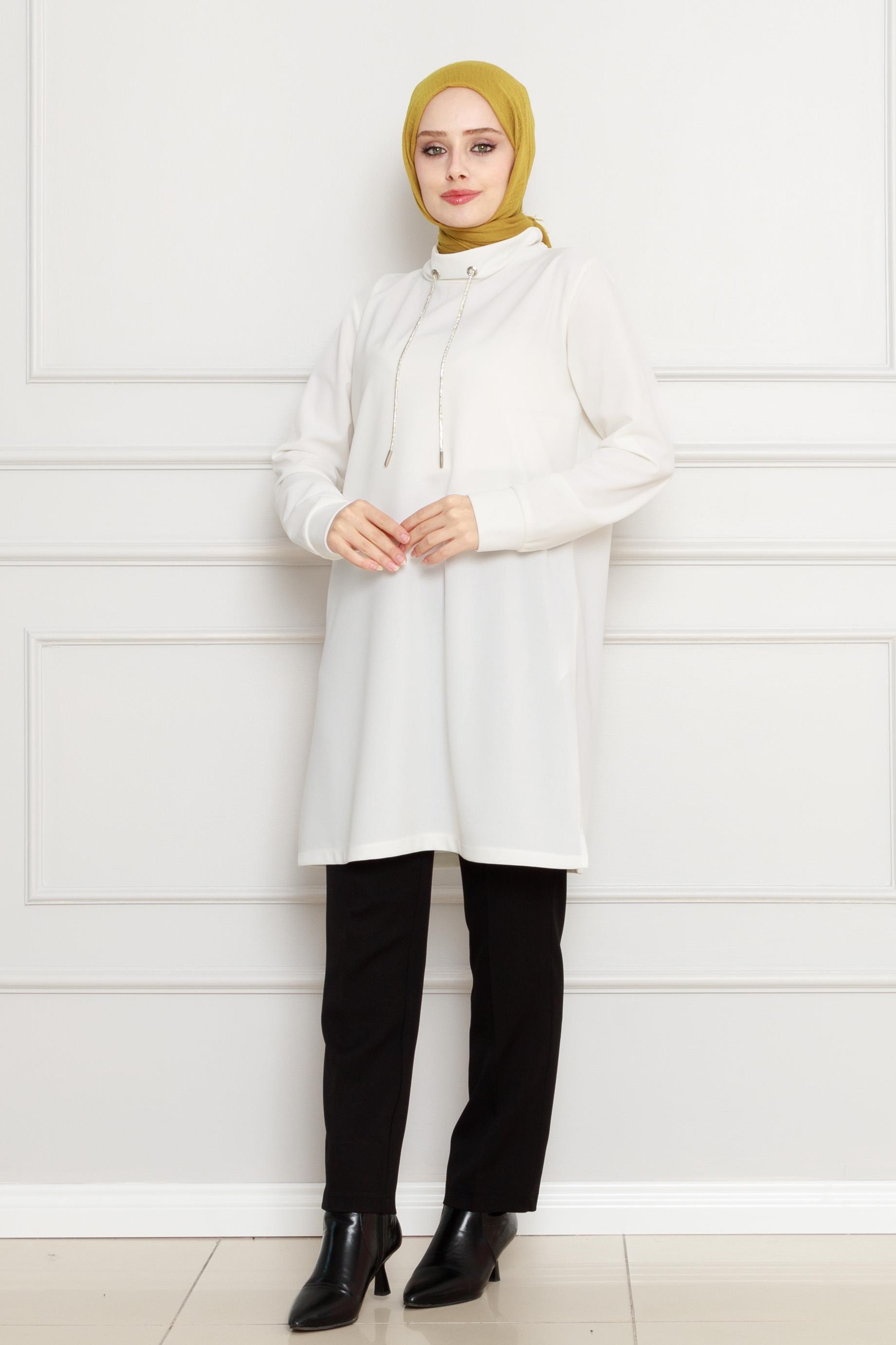 تونيك بياقة عالية-أبيض اللون