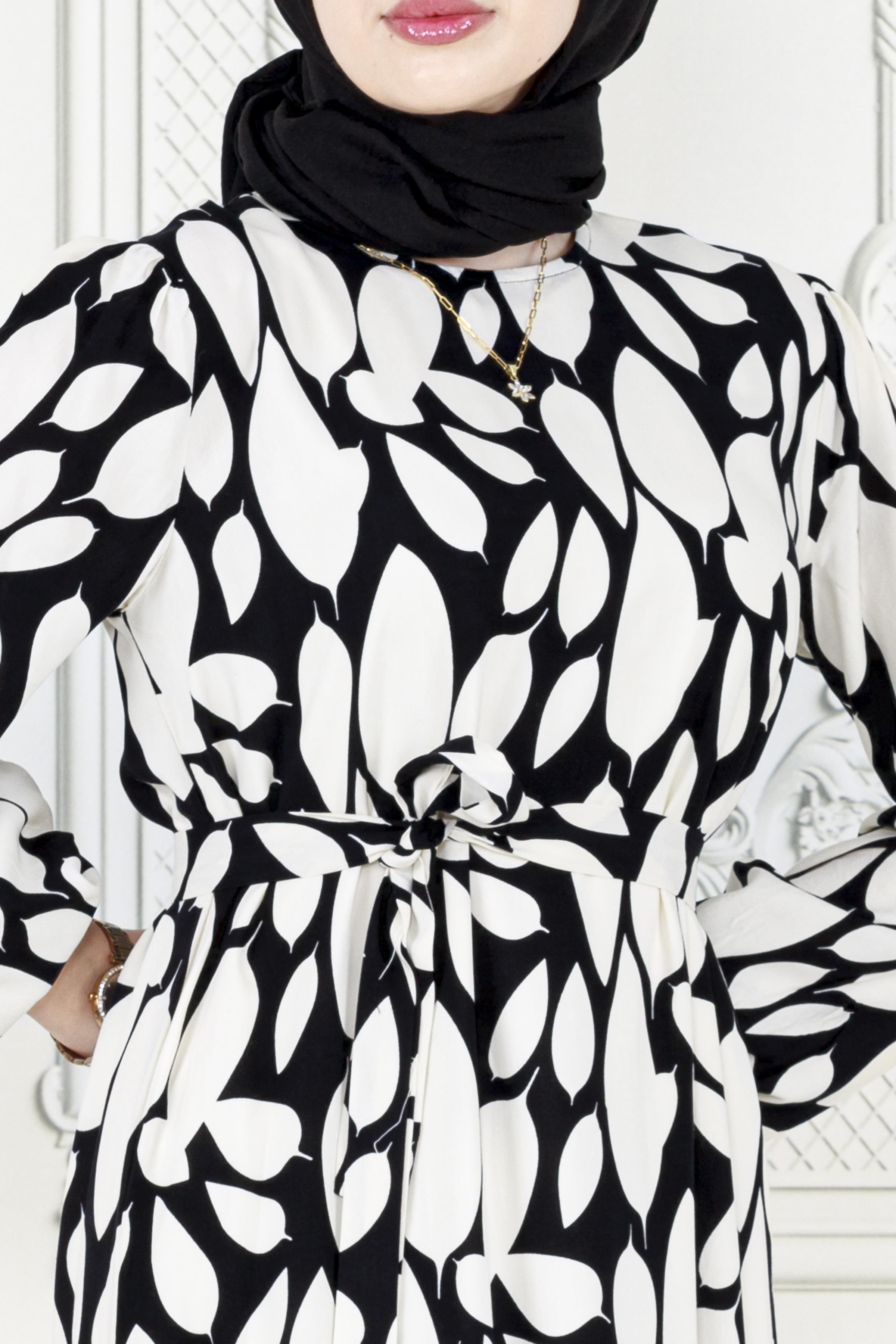 Viscon dress with leaf pattern - white