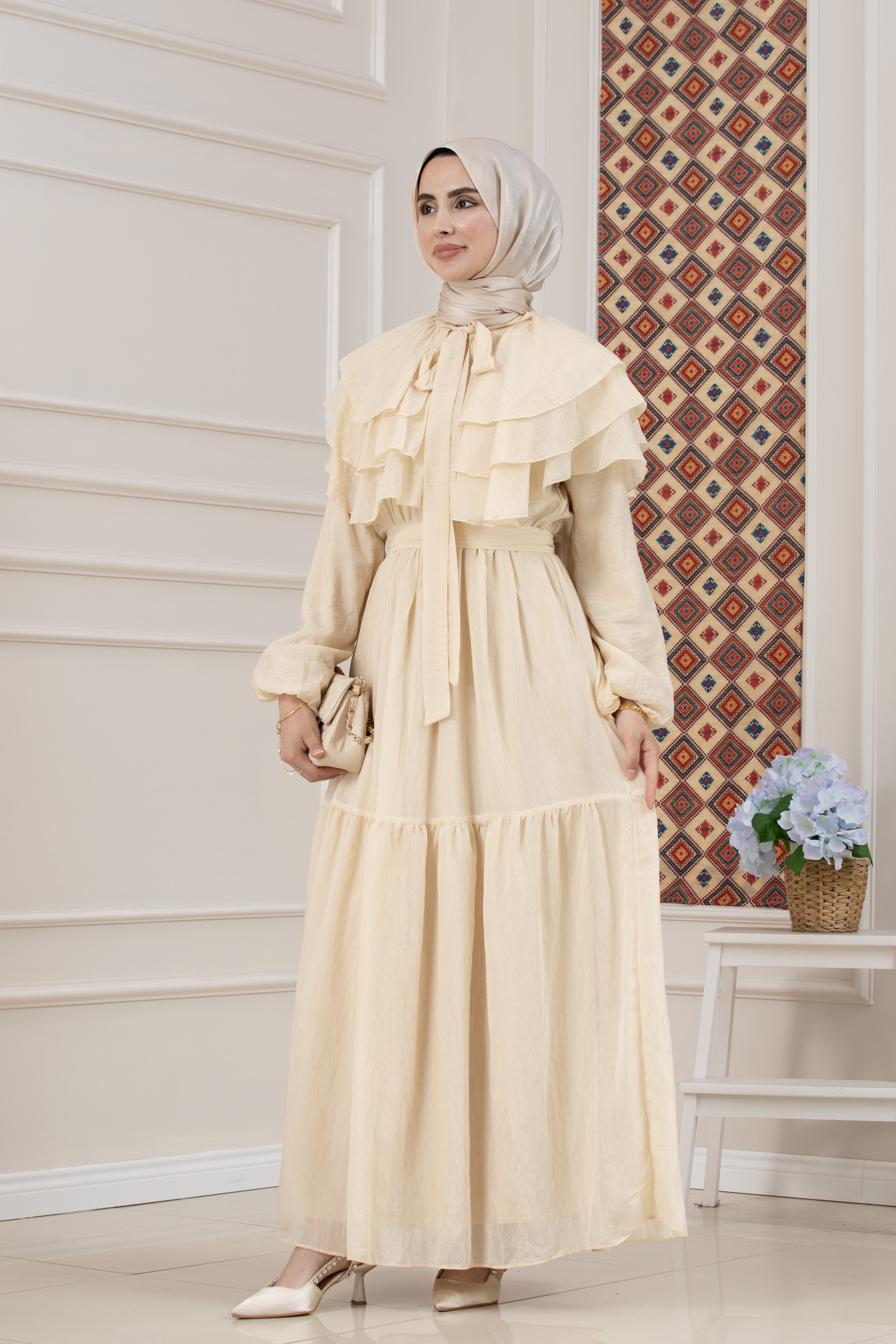 Fırfır Detaylı Roza Tesettür Elbise-BEJ