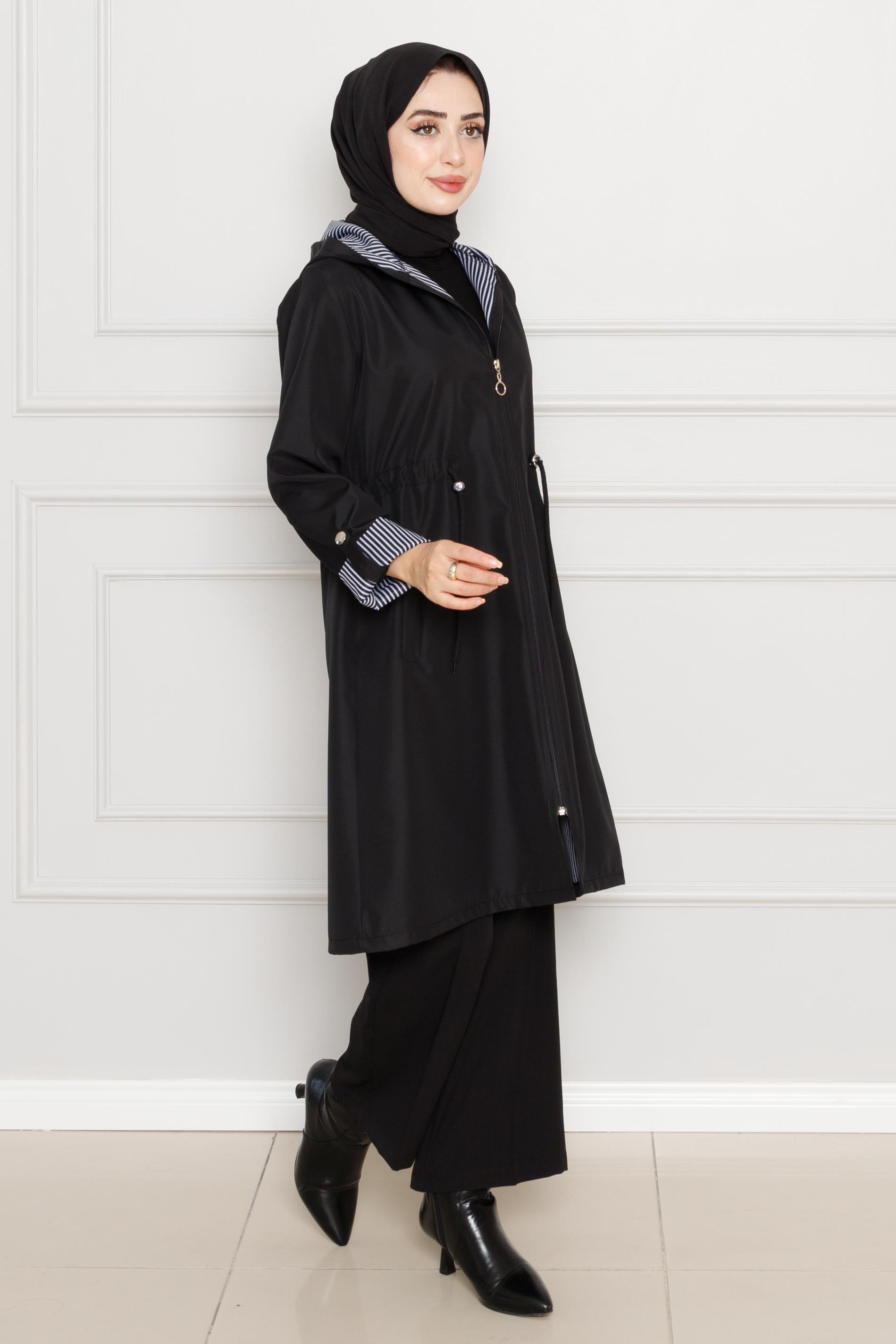 Trench Coat with Striped Waist Tunnel-Black color