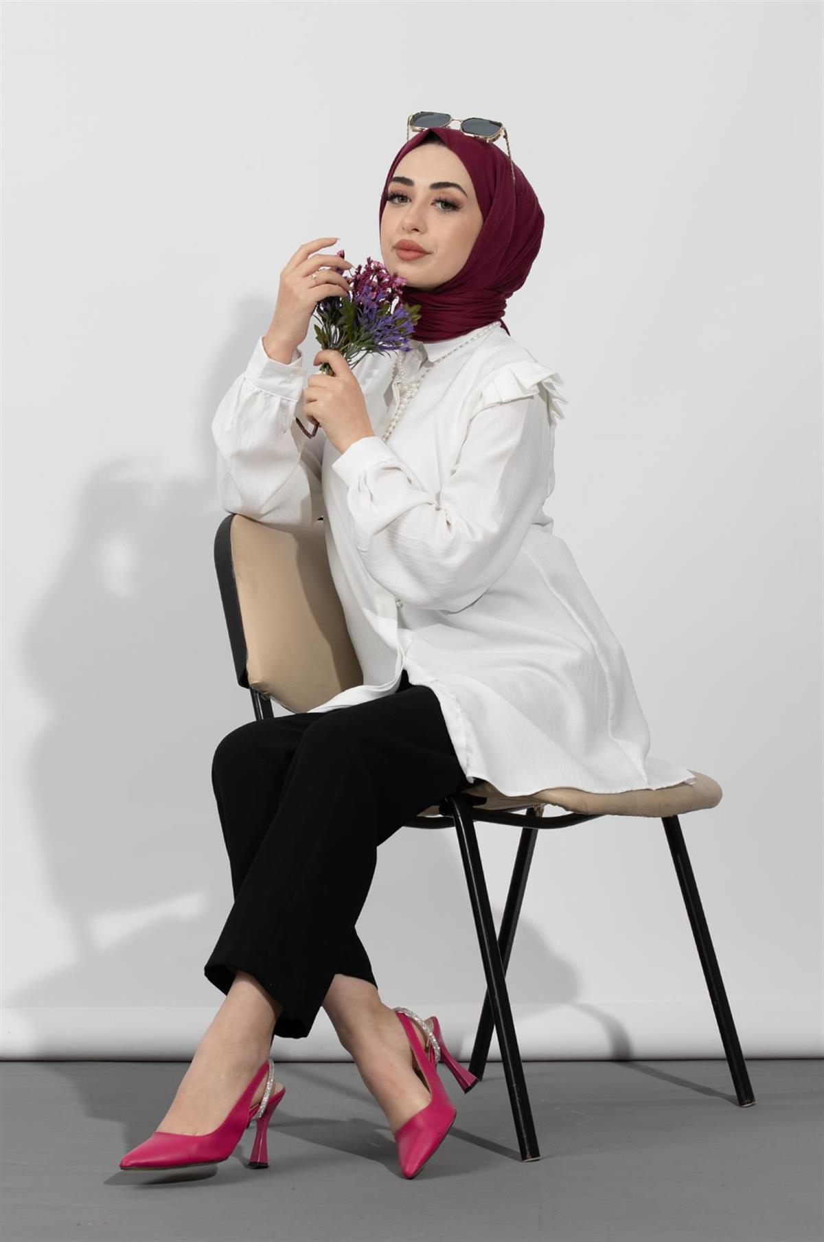 Pearl Detailed Tunic-White