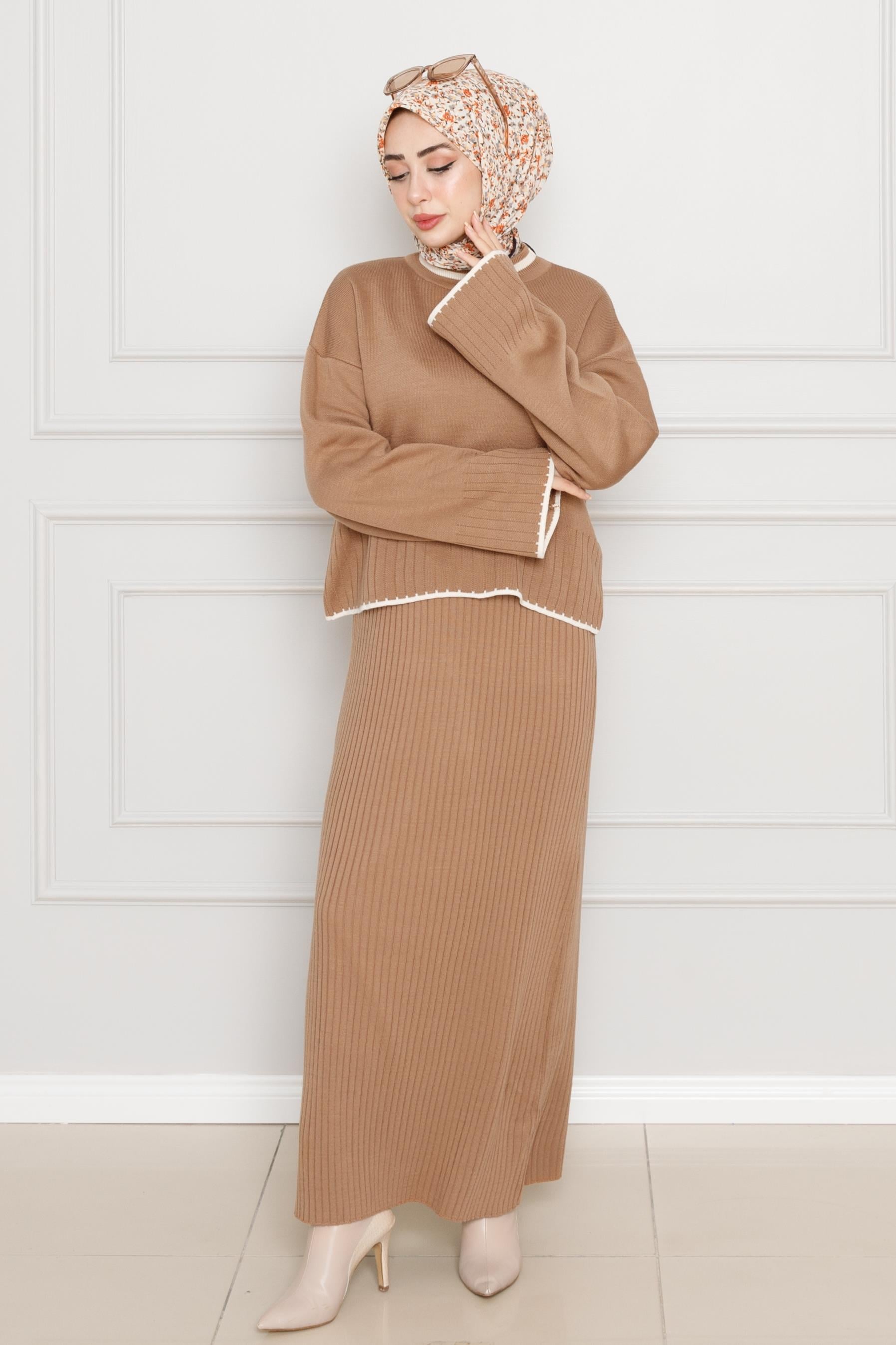 Knitwear dress with Sweater- mink color