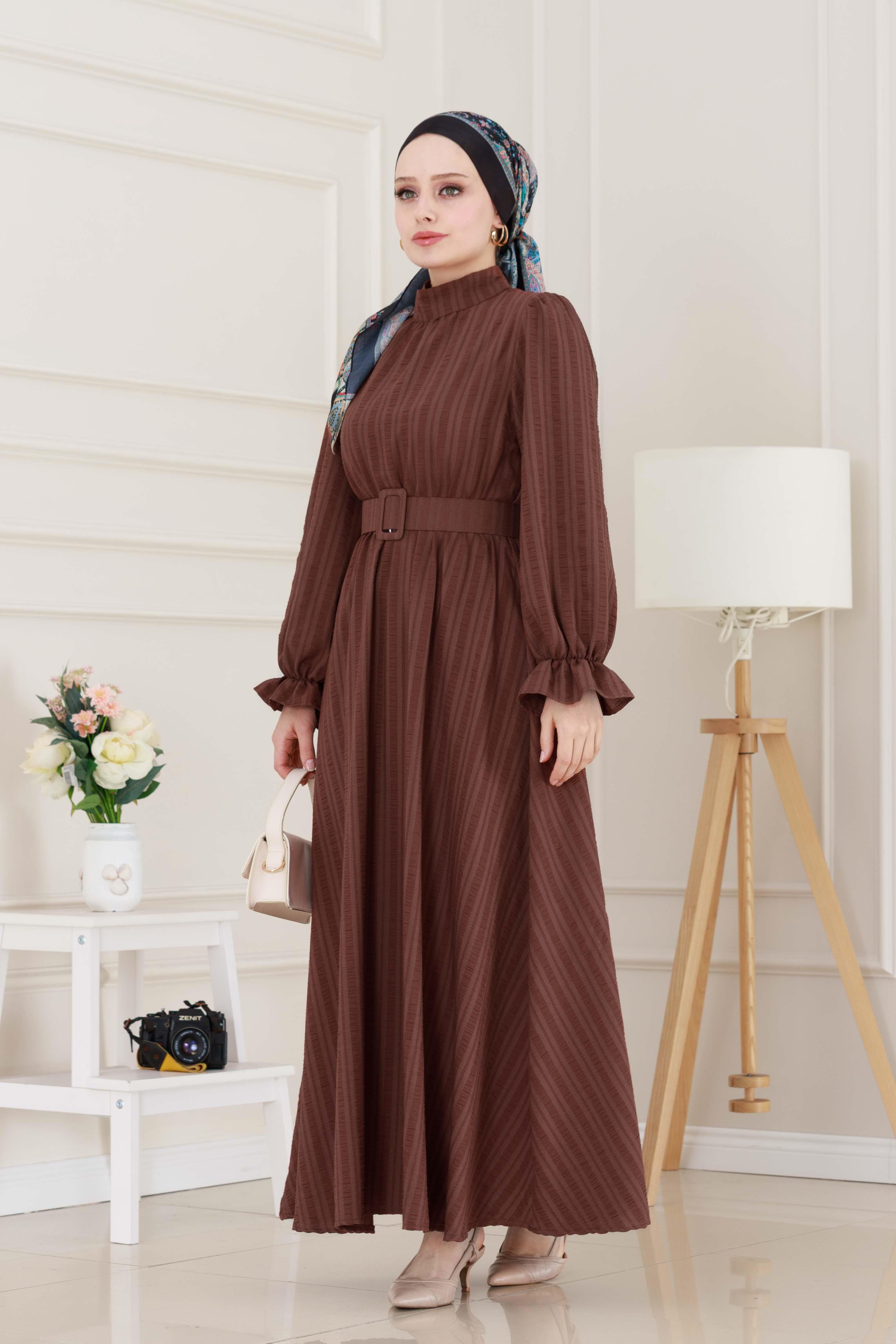 Kolu Volanlı Kemerli Henna Elbise-Kahverengi