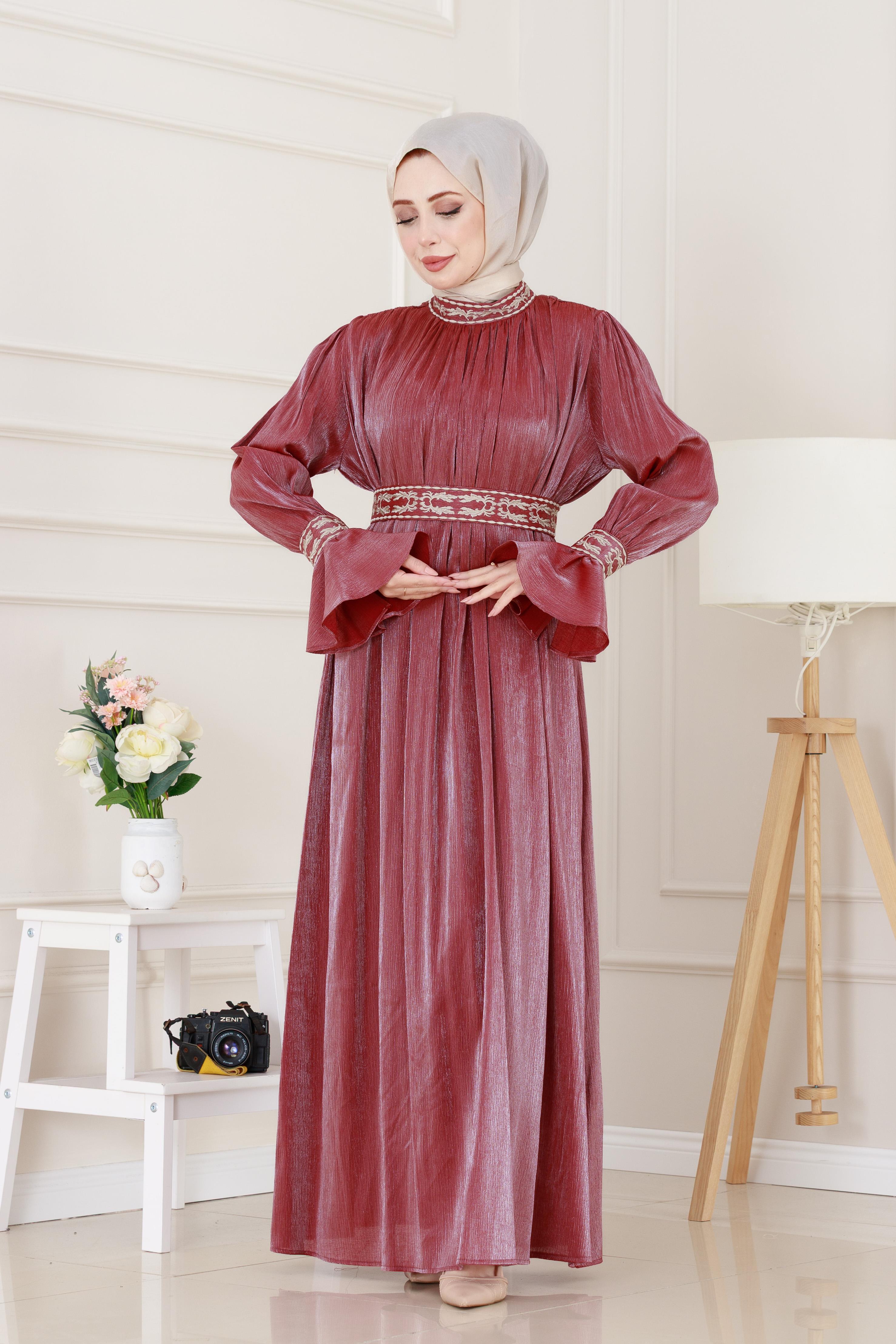 Kolu Volanlı Nakış Detaylı Abiye-Bordo