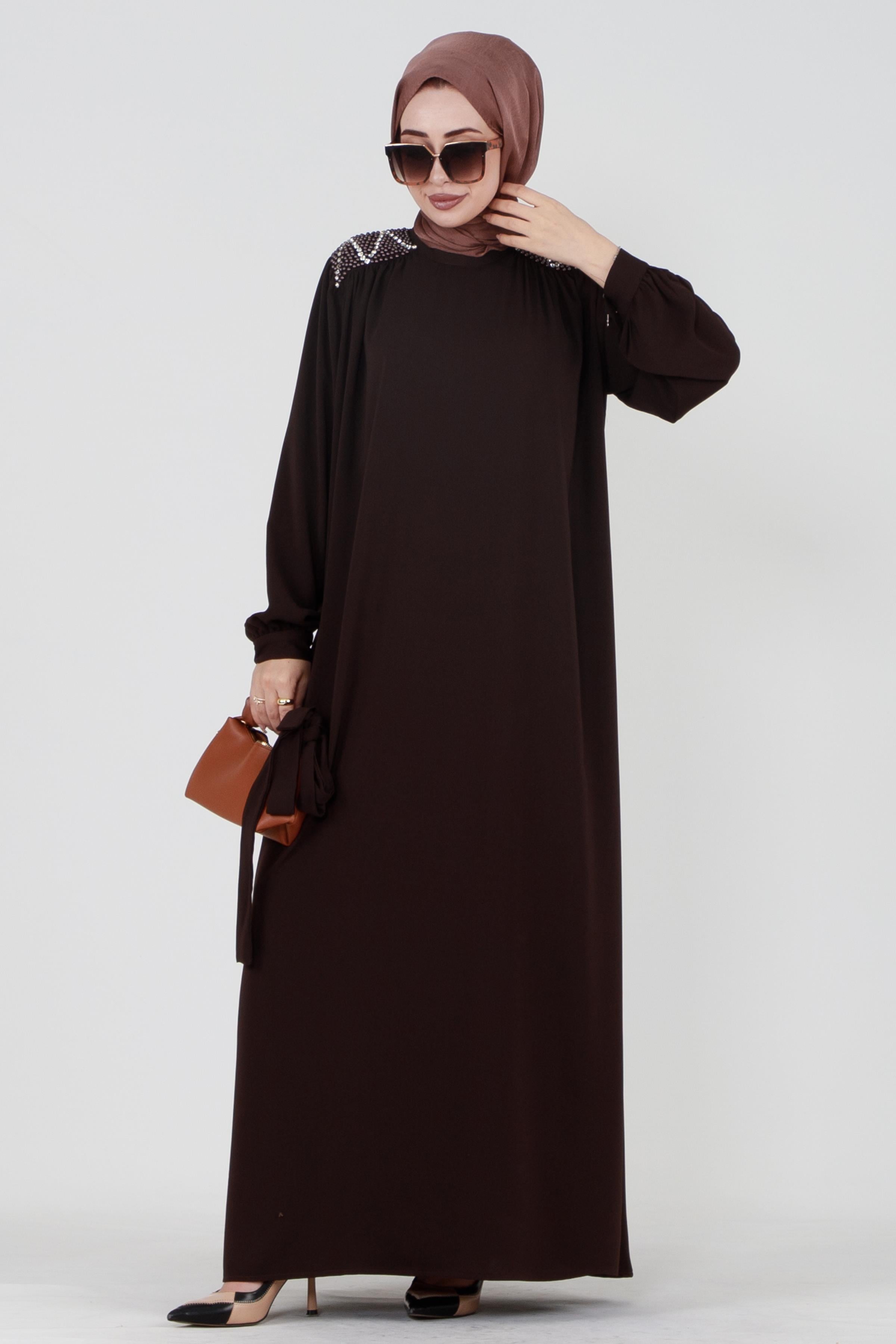 فستان محجبات بأكتاف مطرزة وحزام على الخصر - بني