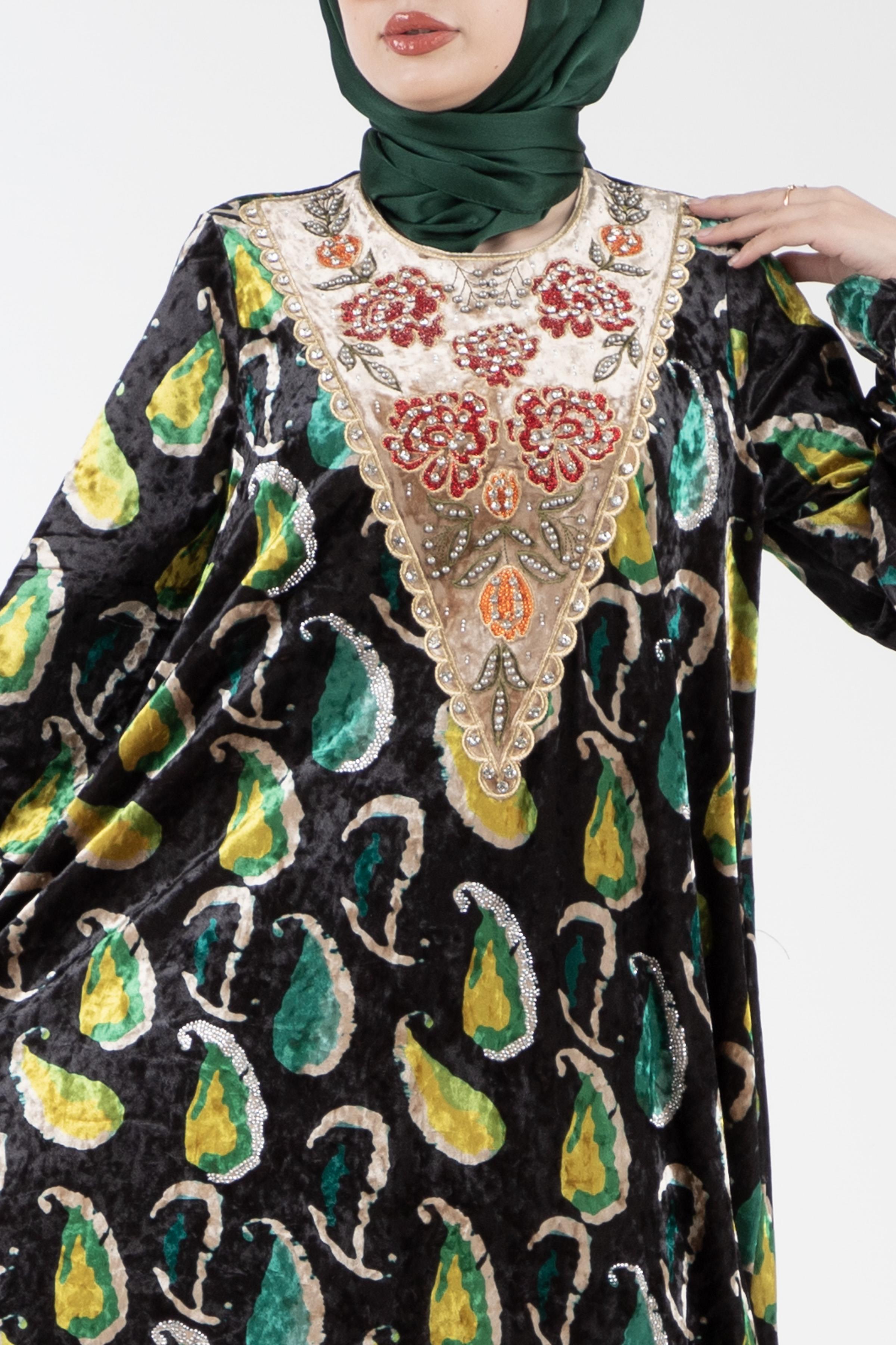 Embroidered Collar Velvet Dress with Shawl Pattern - Emerald Green