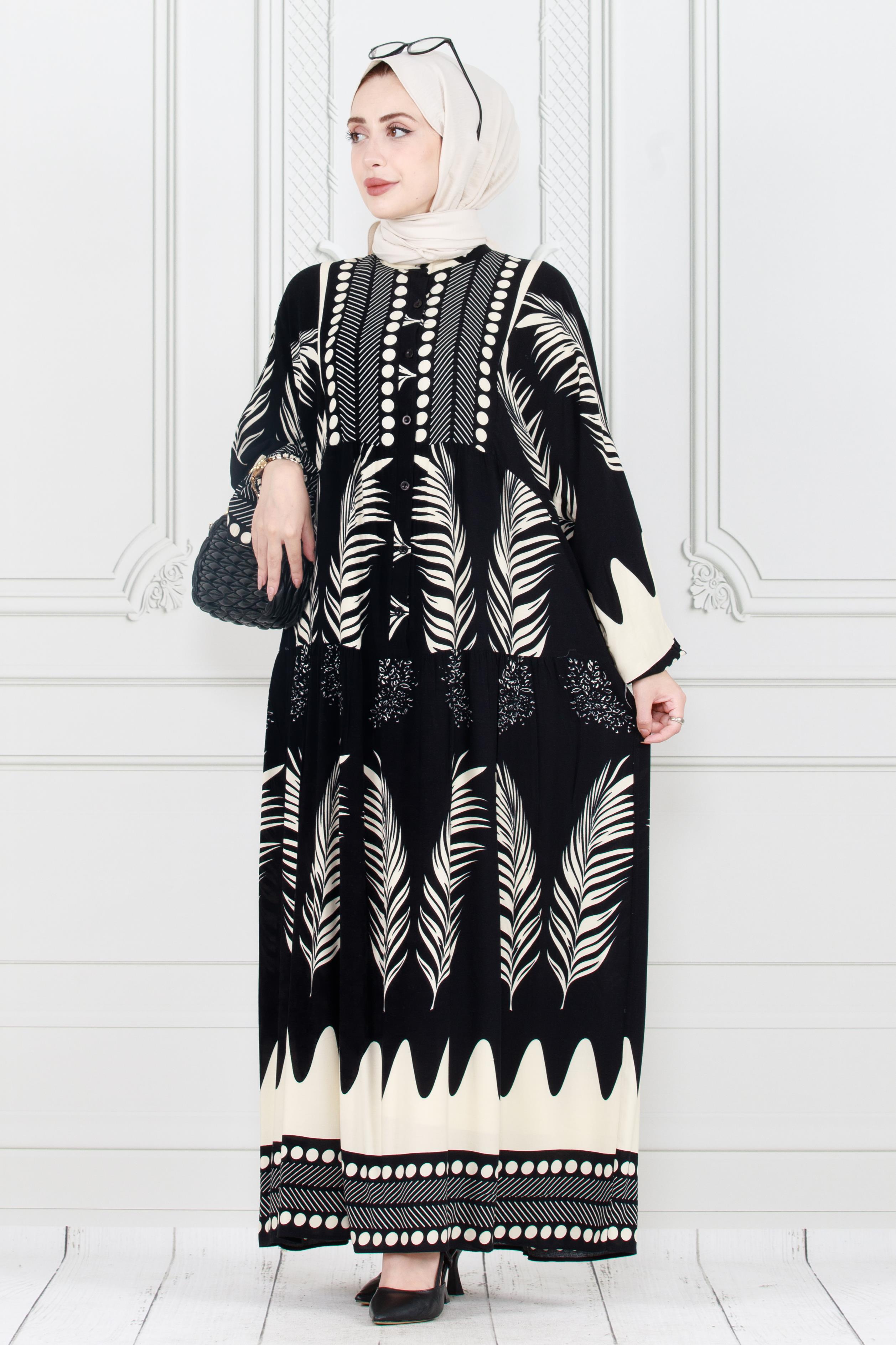 Half-buttoned robe -black color
