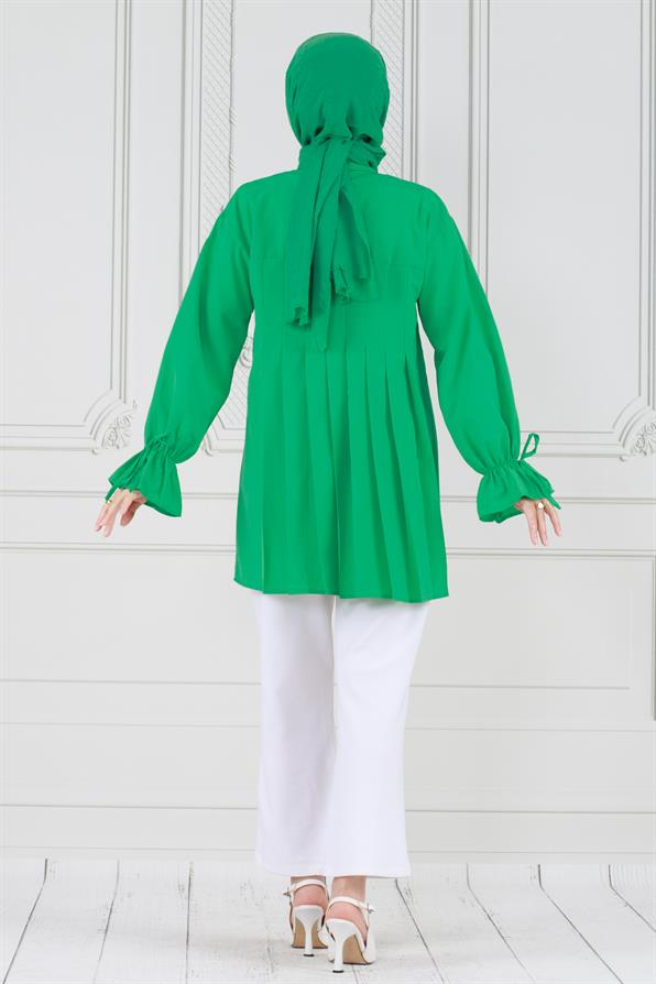 تونيك بلون أخضر- بطيات بالظهروأكمام مجمعة