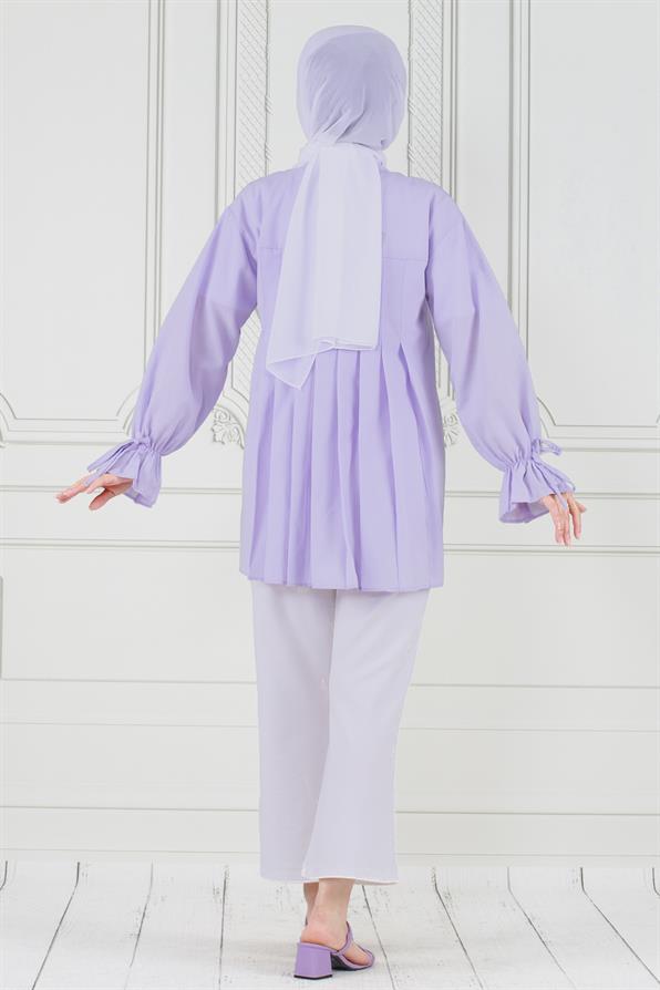 Lilac-Tunic with Pleated Back, Gathered Sleeves 