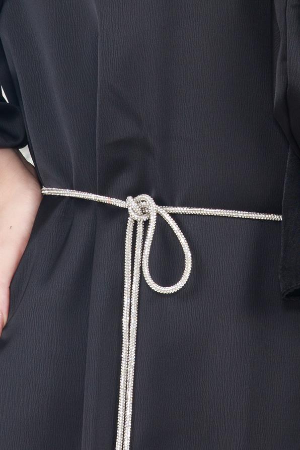 فستان سهرة بأكمام بالونية و حزام مرصع بالأحجار / باللون الاسود