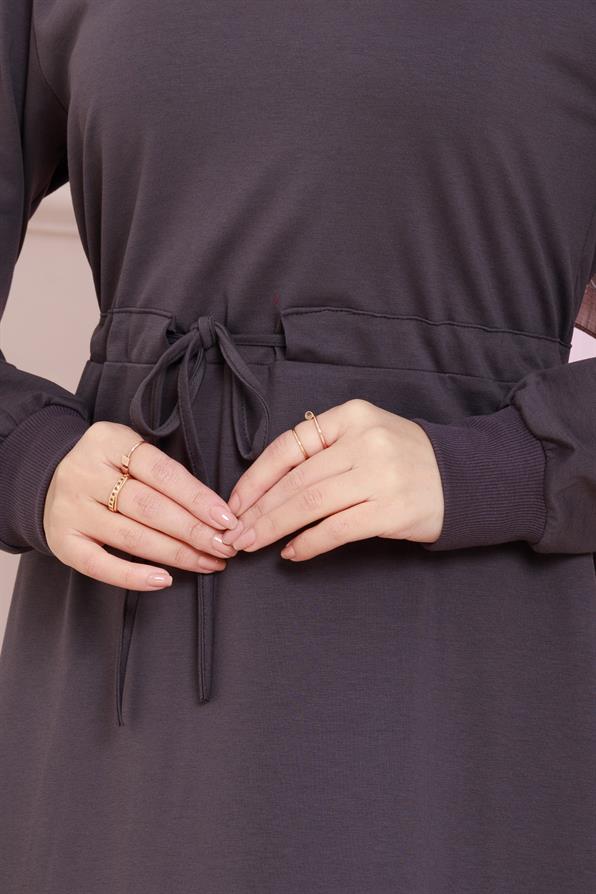 فستان مع حزام  عند الخصر - أنثراسايت اللون
