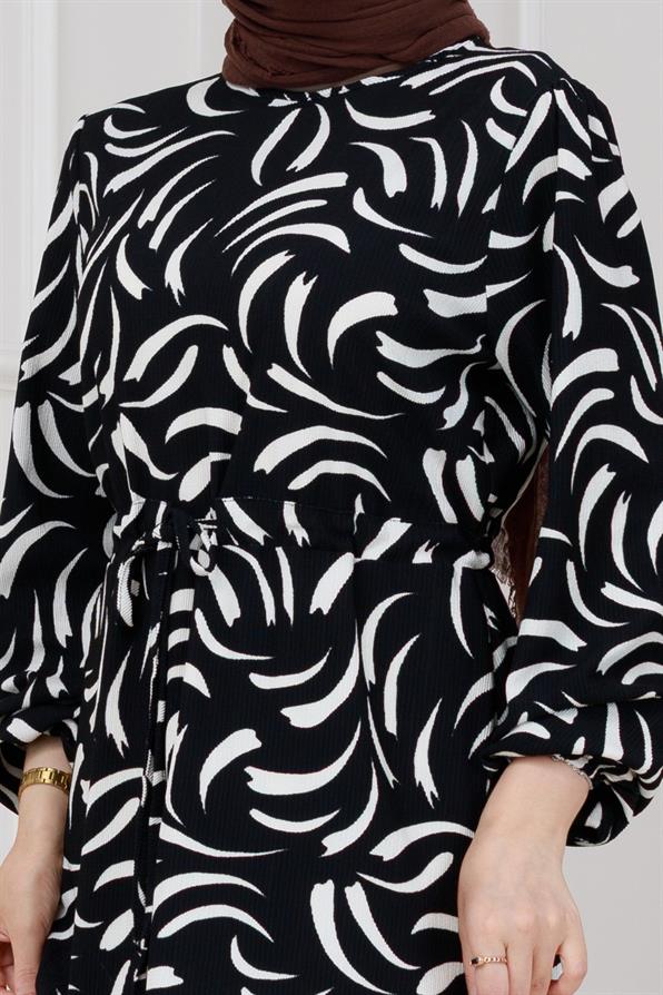 Beli Tünelli Karin Elbise-Siyah