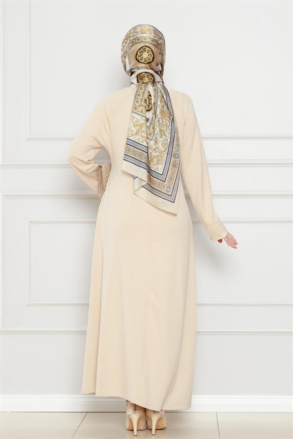 Broş Detaylı Elbise-Bej