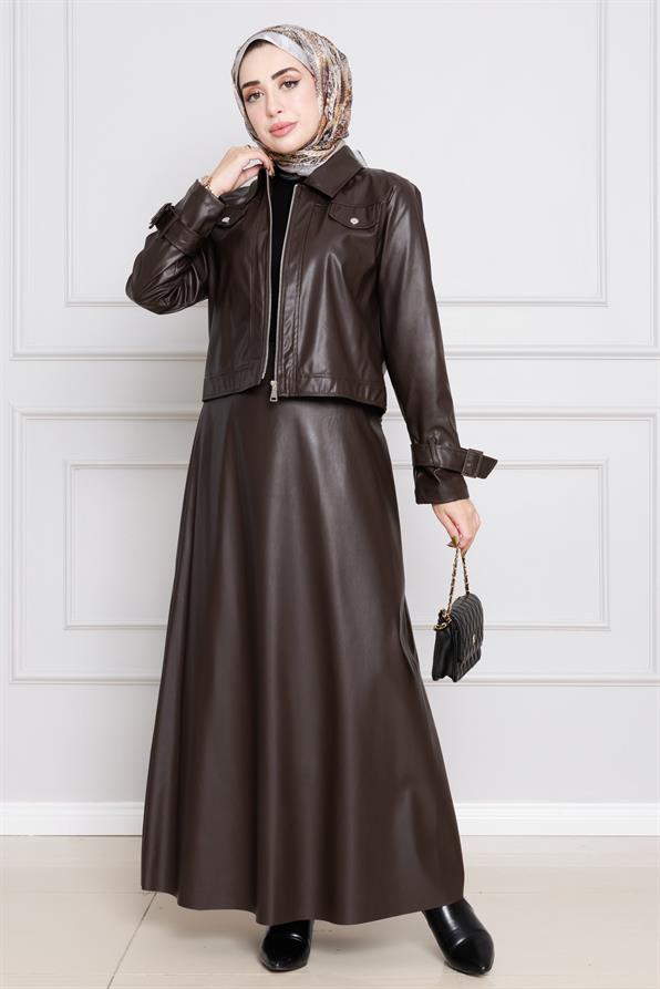 طقم تنورة وسترة من الجلد-  بني جد غامق اللون 