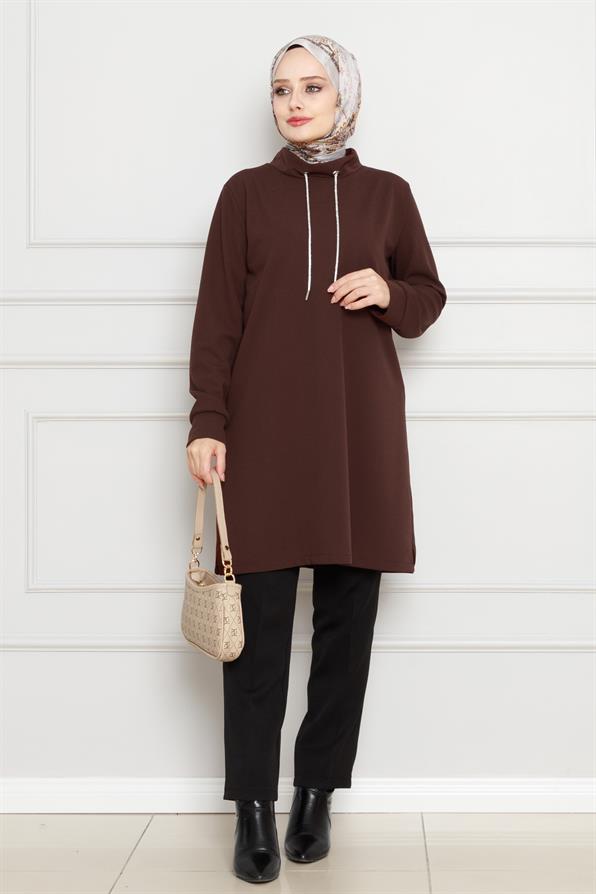 تونيك بياقة عالية- بني اللون