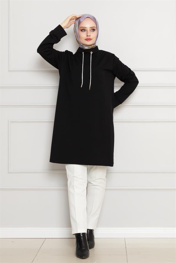 تونيك بياقة عالية- اسود اللون