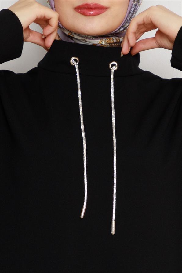 تونيك بياقة عالية- اسود اللون