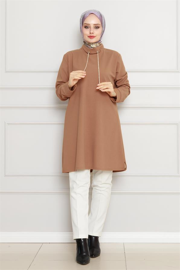 تونيك بياقة عالية- مينك اللون