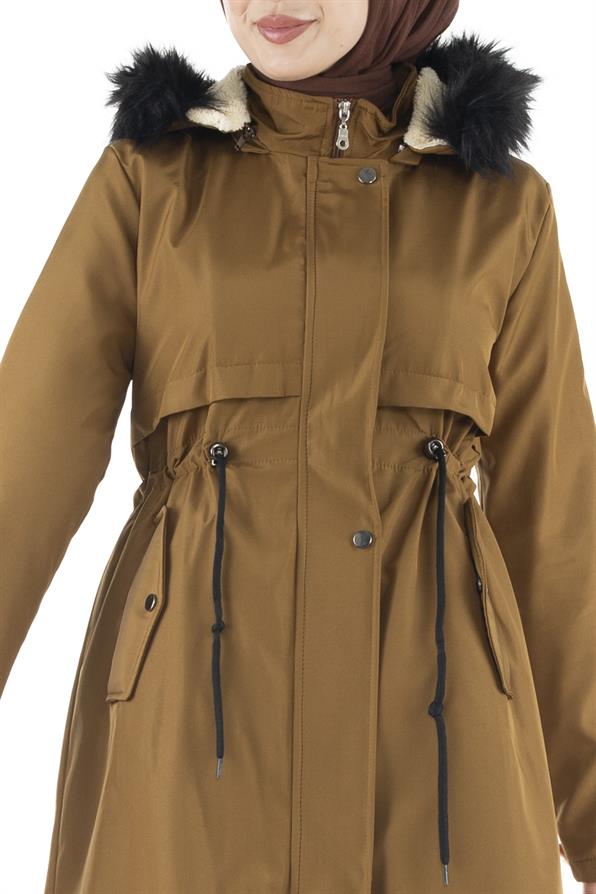 ترنشكوت بالفرو من الداخل-اللون العسلي