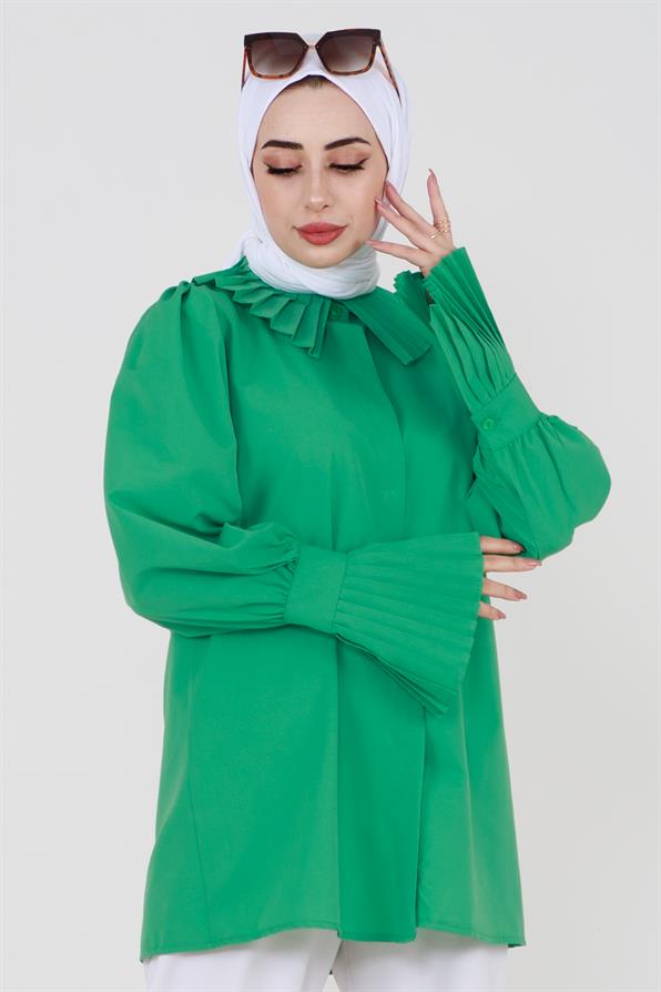 قميص بأكمام بنمط مطوي - اللون الأخضر بنتون