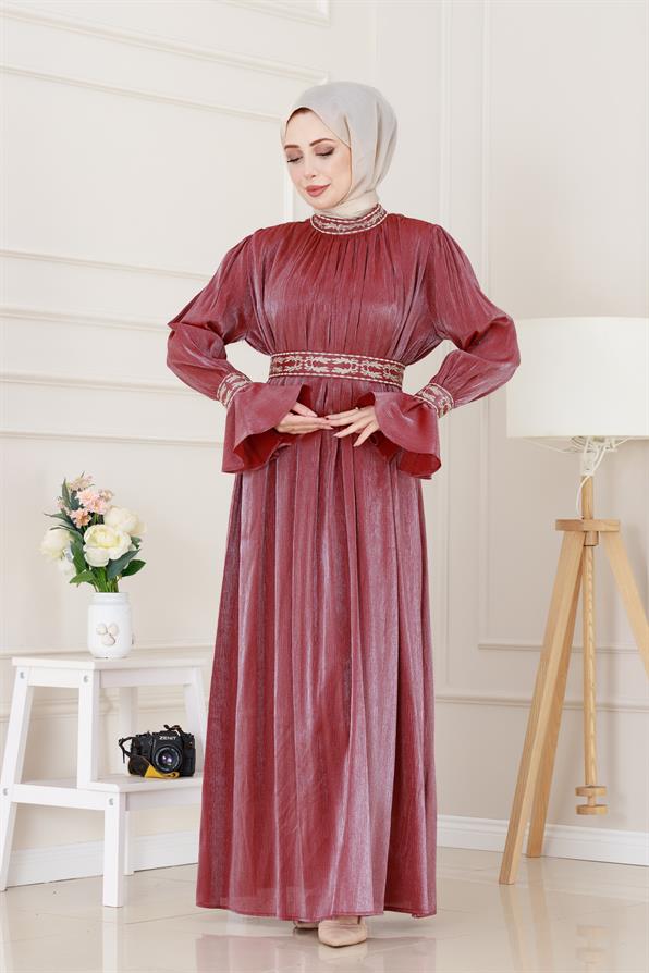 Kolu Volanlı Nakış Detaylı Abiye-Bordo