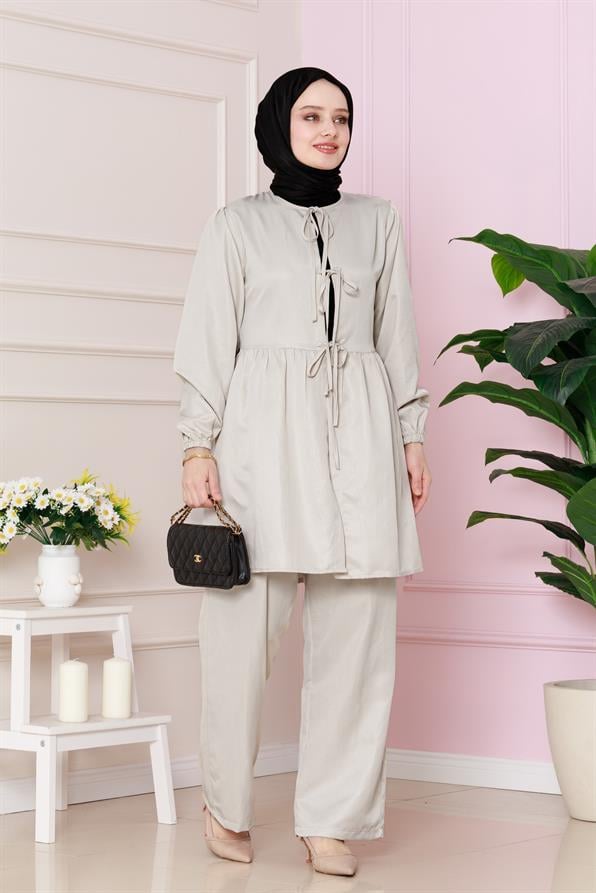 طقم  برباط أمامي - لون بيج